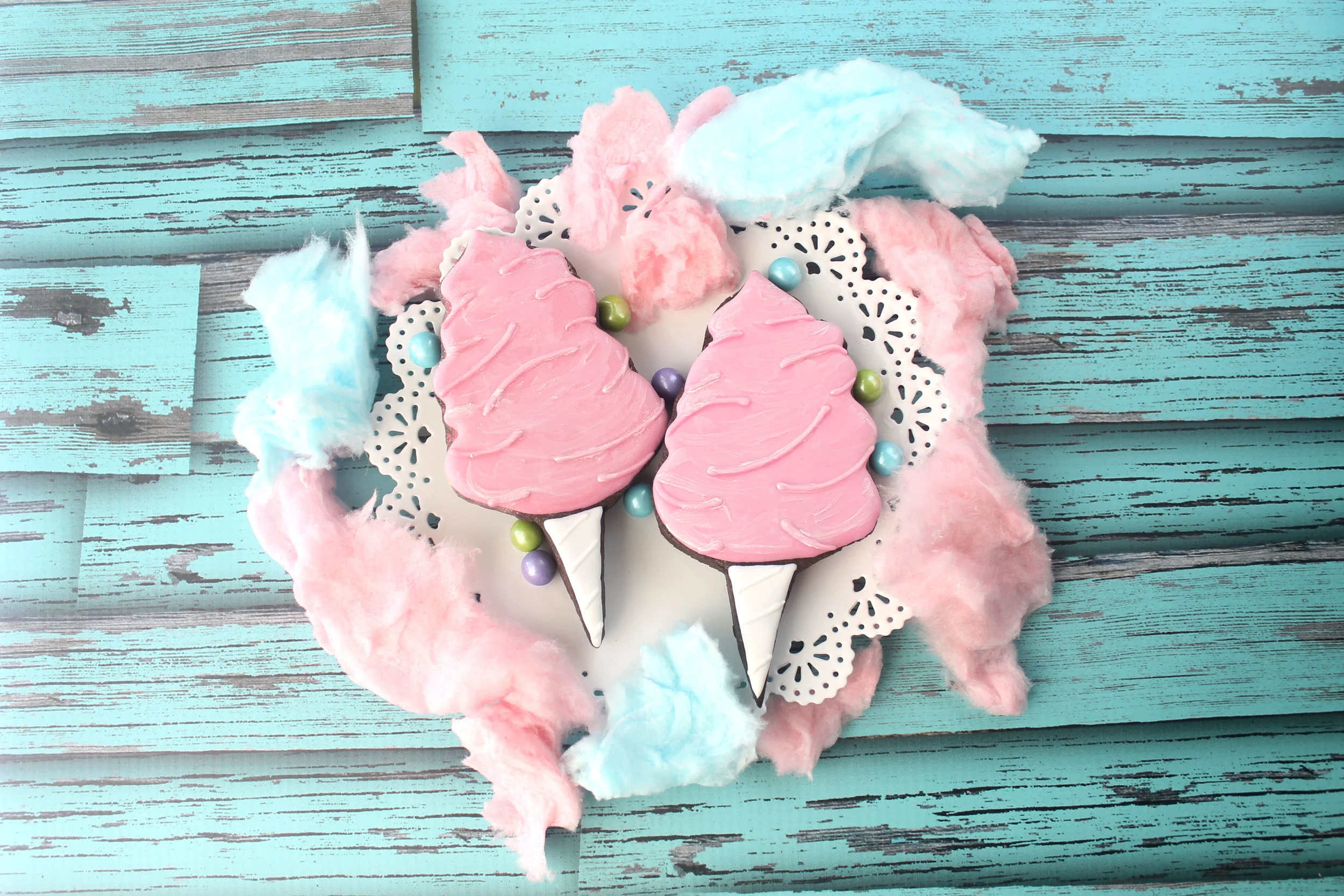 Cotton Candy Decorated Cookies (Tutorial)