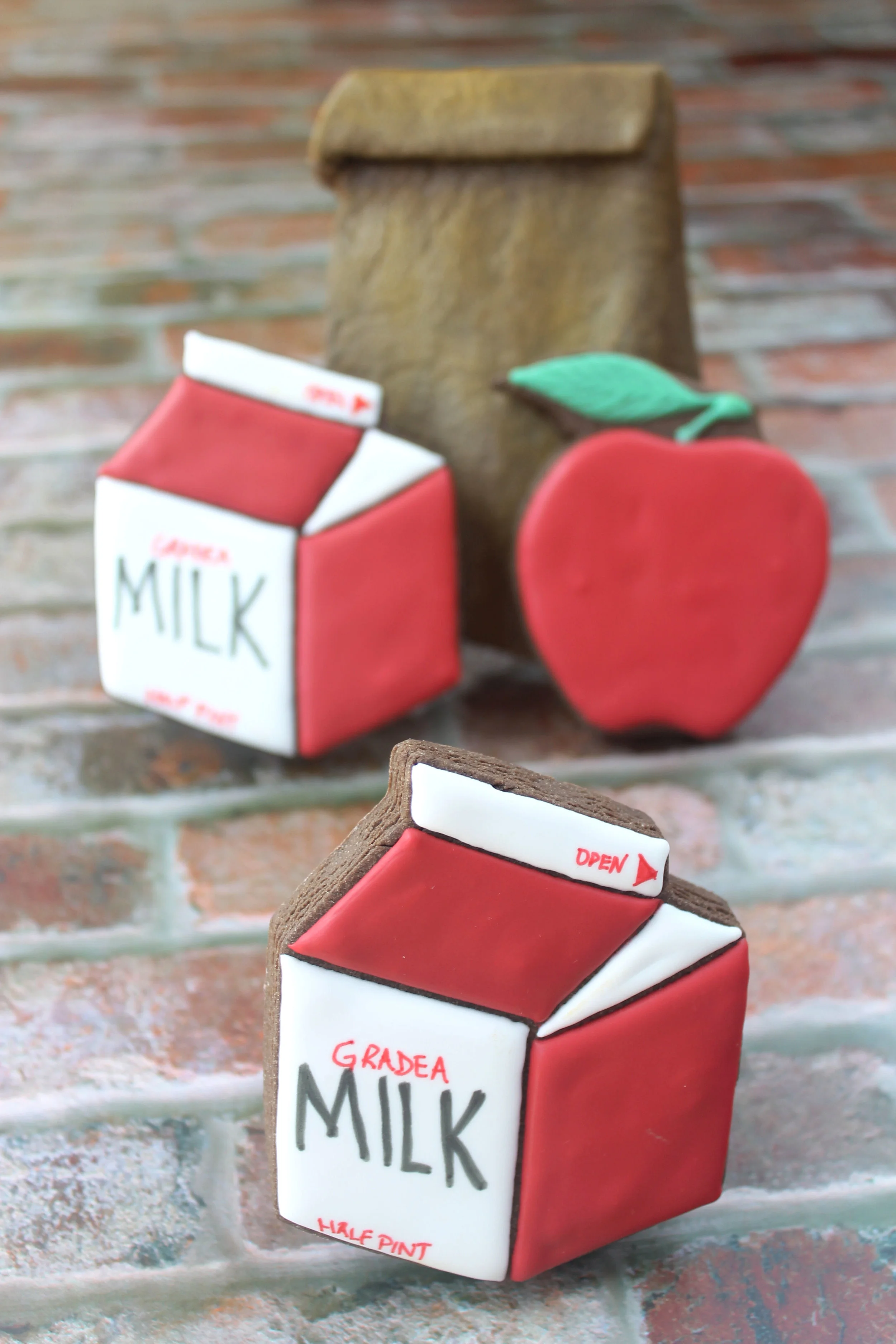 Half Pint Milk Carton Decorated Cookie (Tutorial)
