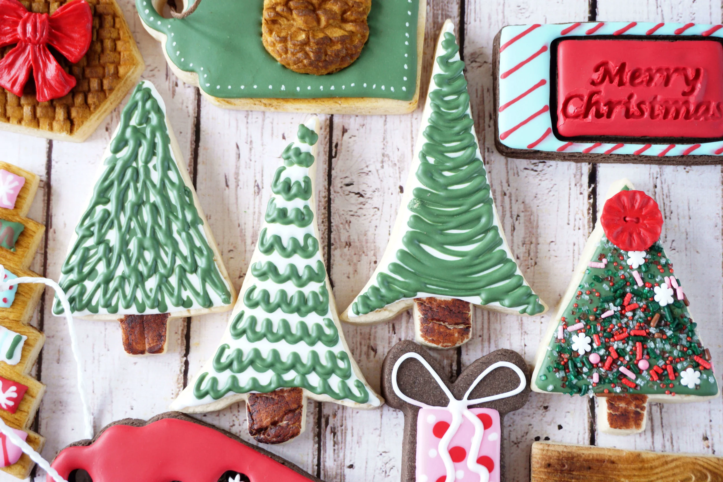 Four Christmas Trees Decorated Cookies (Tutorial)