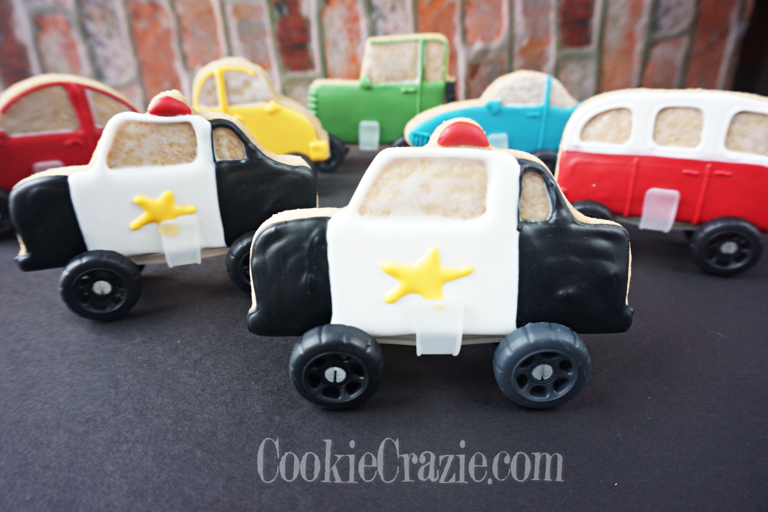  Finn’s Police Car Decorated Sugar Cookie YouTube video  HERE  