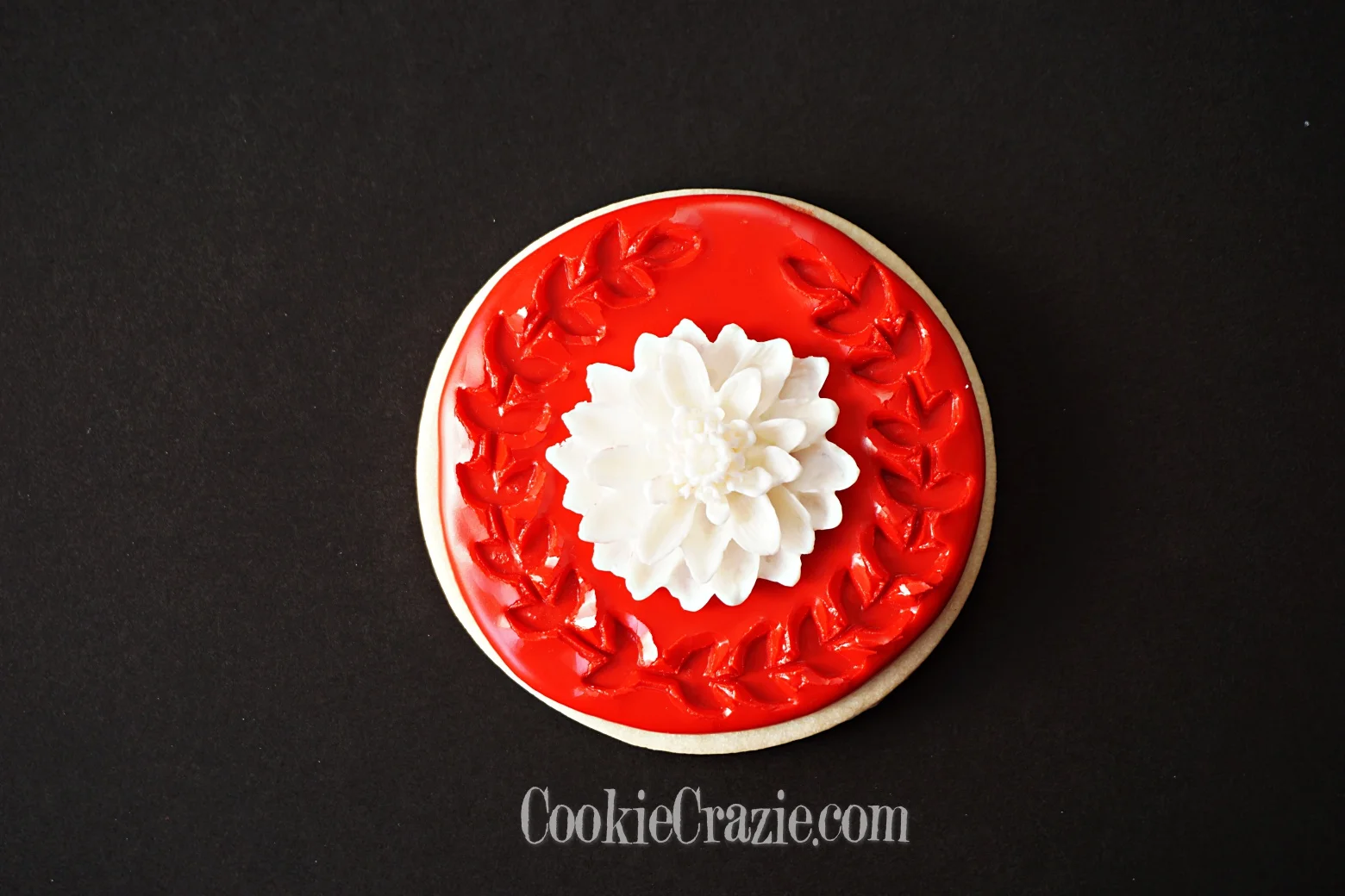 TRUST Wreath 'n Flower Decorated Sugar Cookie