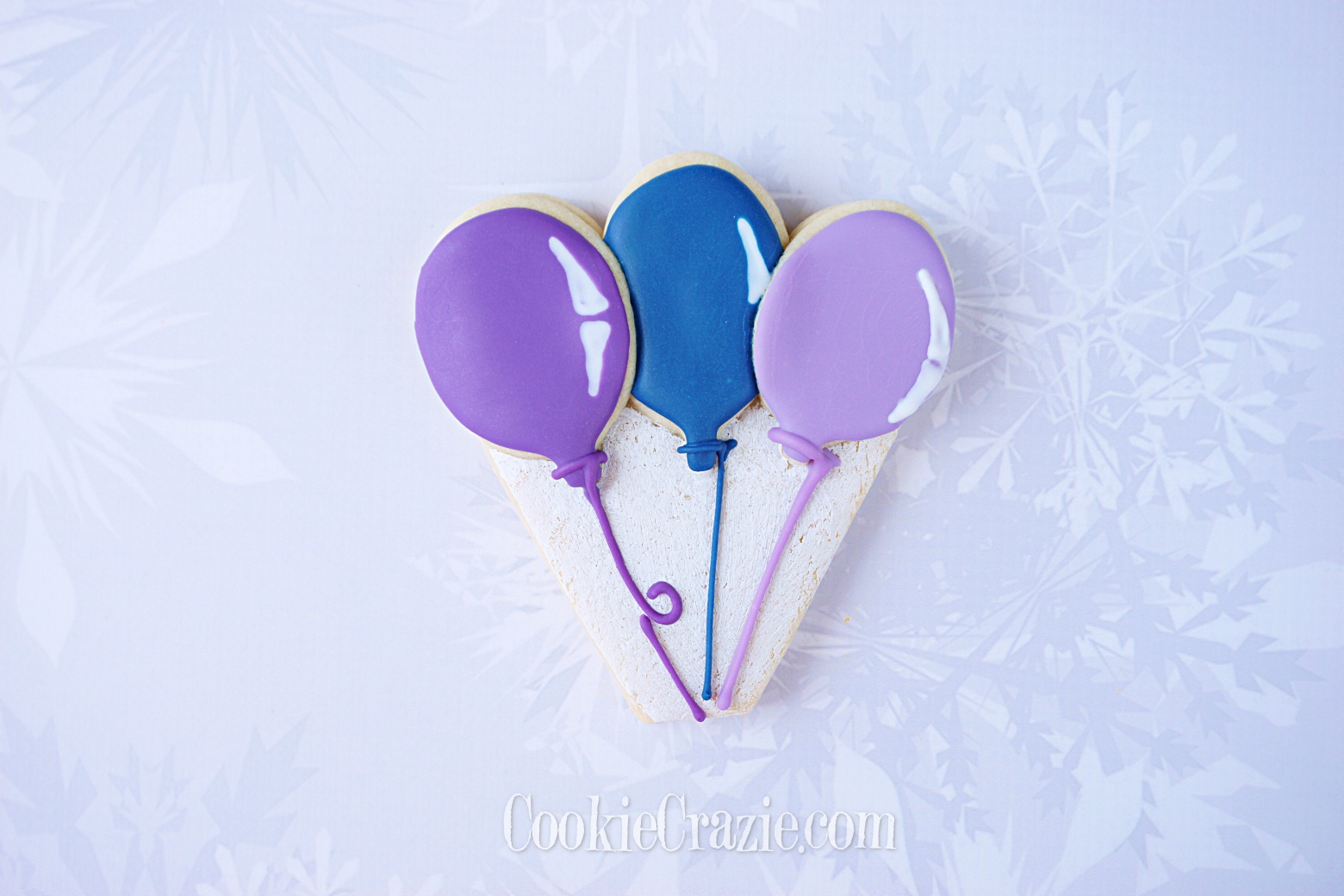  Trio Balloon Decorated Sugar Cookie YouTube video HERE 