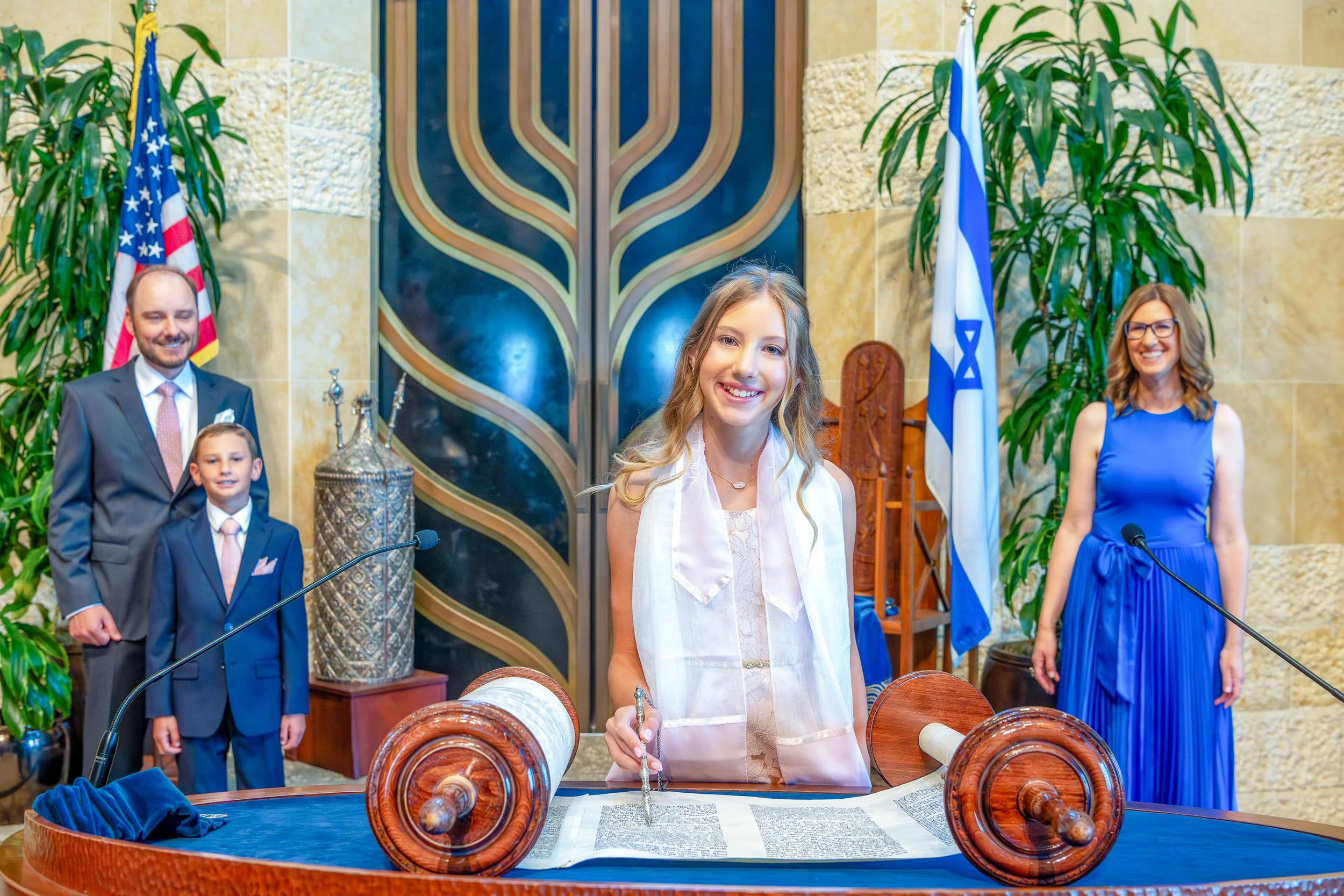 EMMA'S  BAT MITZVAH  CEREMONY0259.jpg