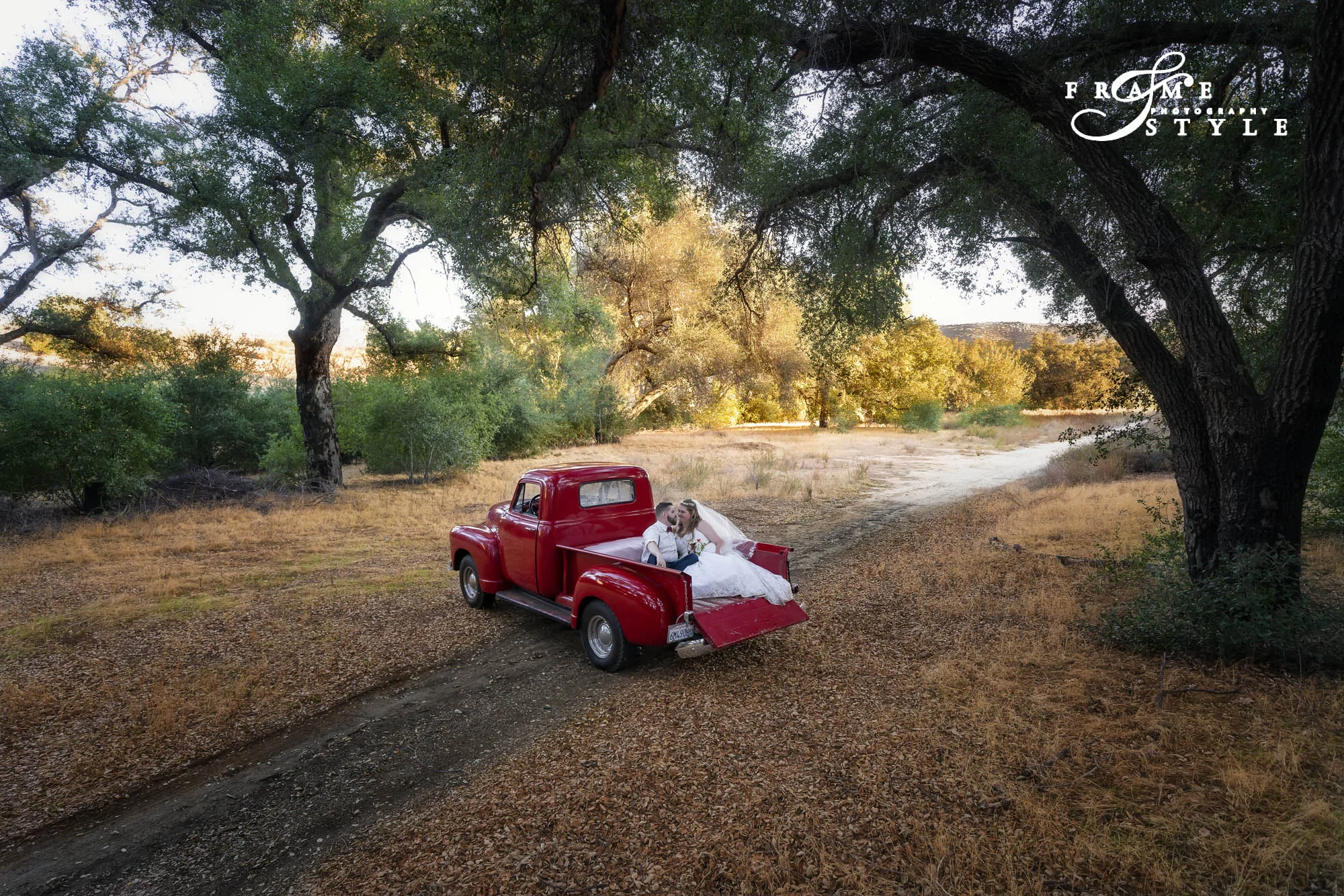 HIDDEN OAKS / CALIFORNIA