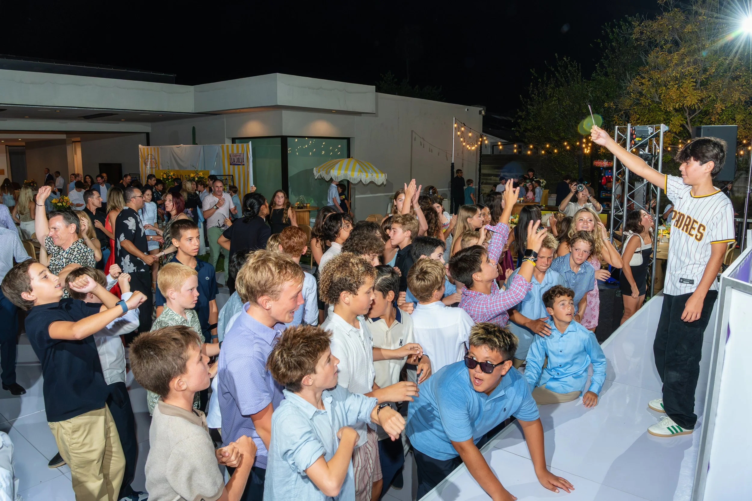 ADAM'S  BAR  MITZVAH0990.jpg