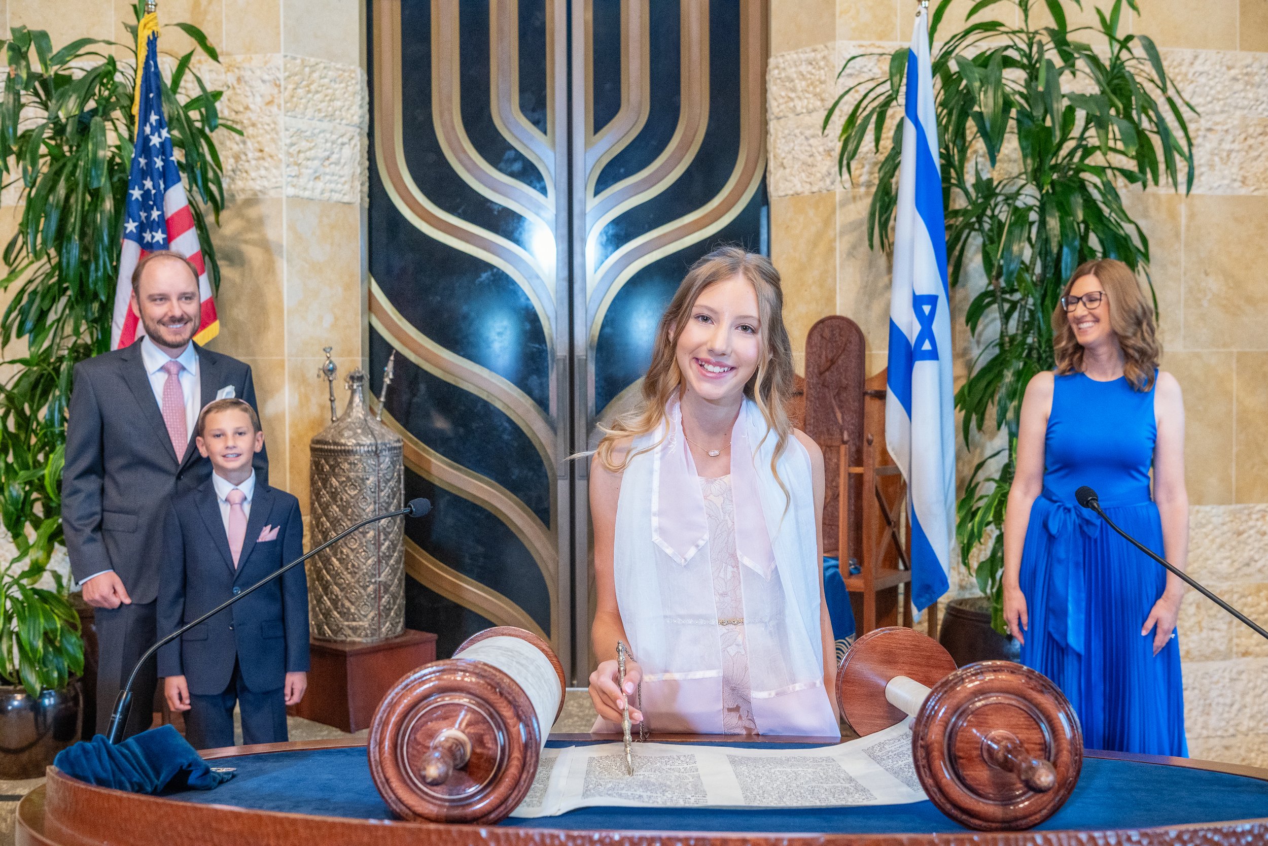 EMMA'S  BAT MITZVAH  CEREMONY0329.jpg