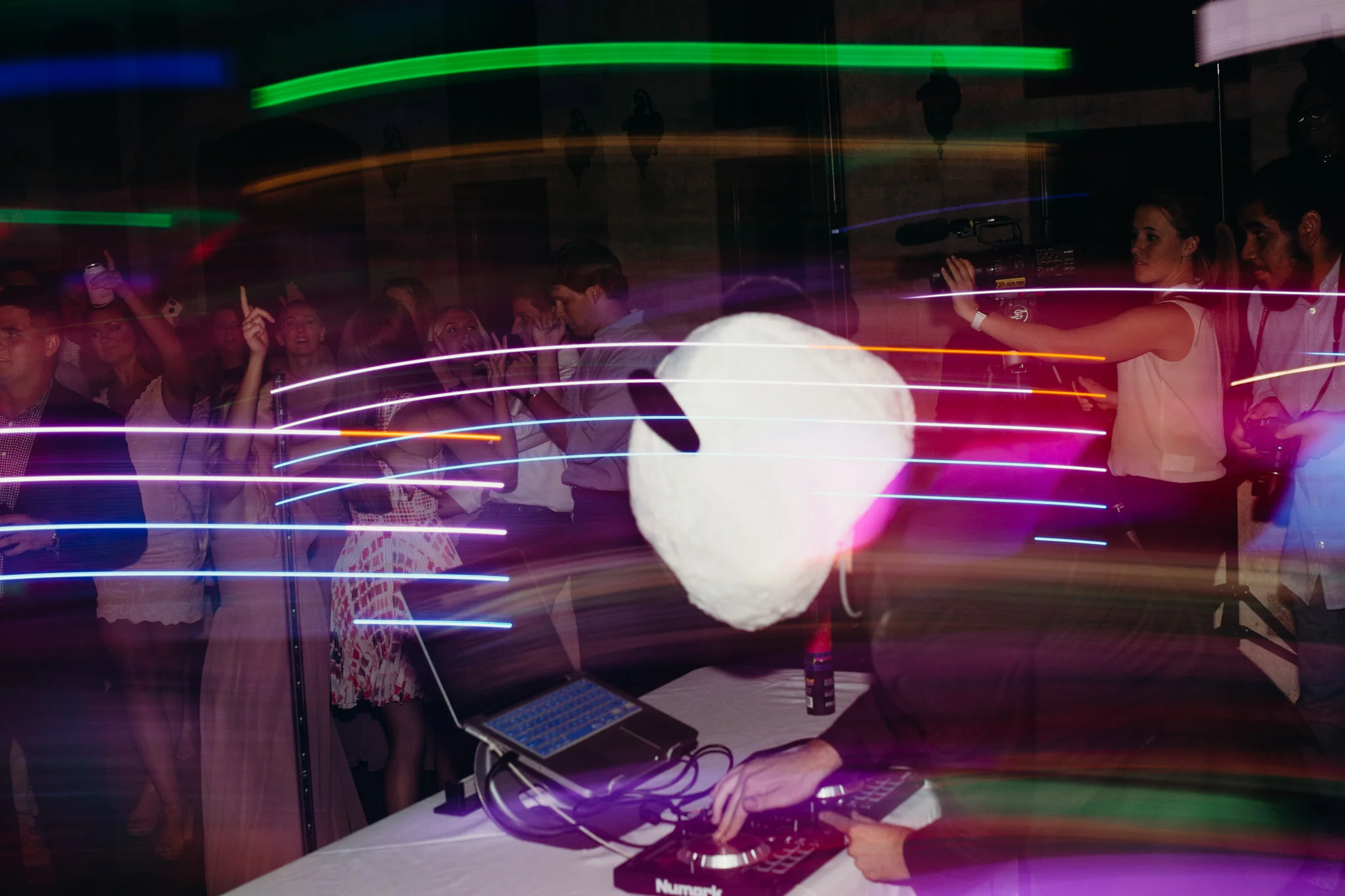 dj dance off-3.jpg