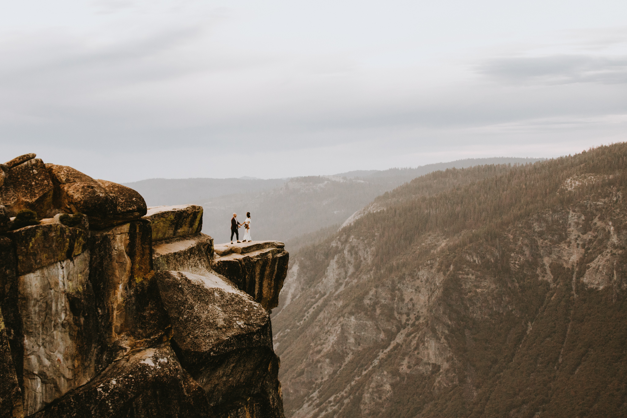 Yosemite Elopement Sunset Taft Point-83.jpg