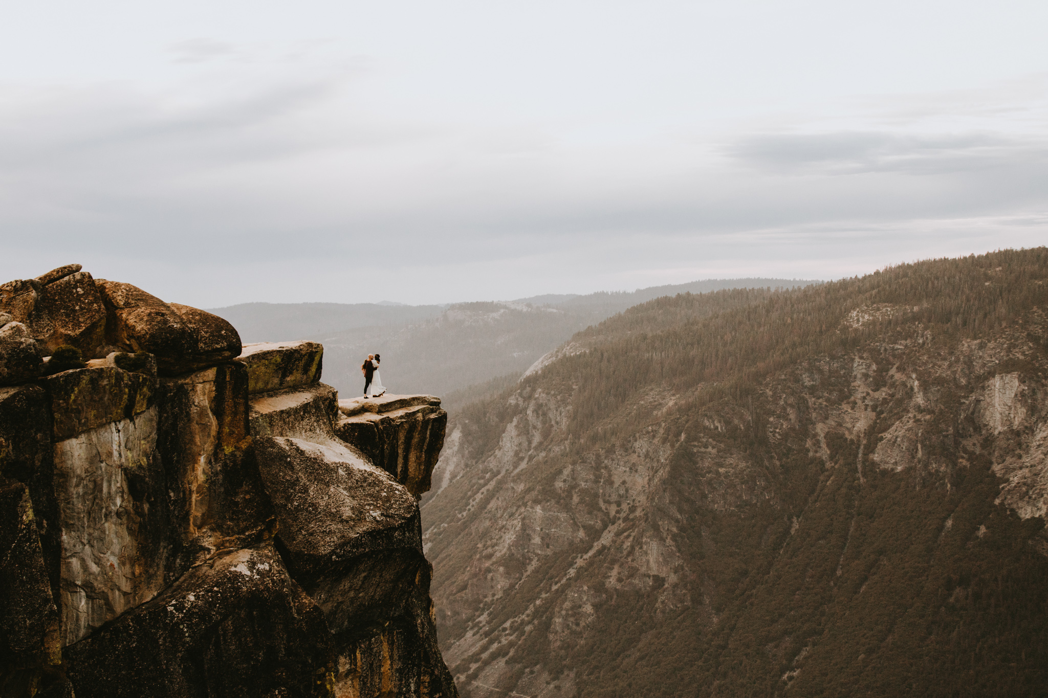 Yosemite Elopement Sunset Taft Point-85.jpg