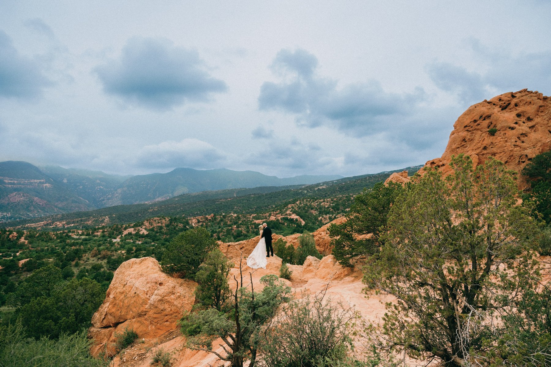 stanley garden of the gods elopement 2024-19.jpg