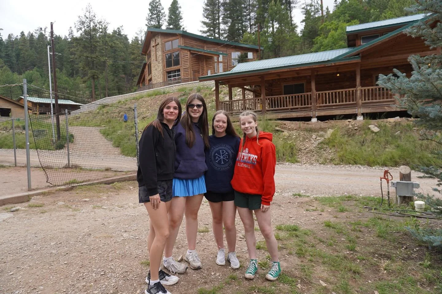Pine Springs 2025!⛰️☀️🌲
A week full of:
Love🫂
Laughter😆
Worship🙌🏼
Volleyball🏐
Crud🎱
And the Holy Spirit! We were called to be and to abide with God instead of doing things for God, and we were encouraged that we can have the good life right no