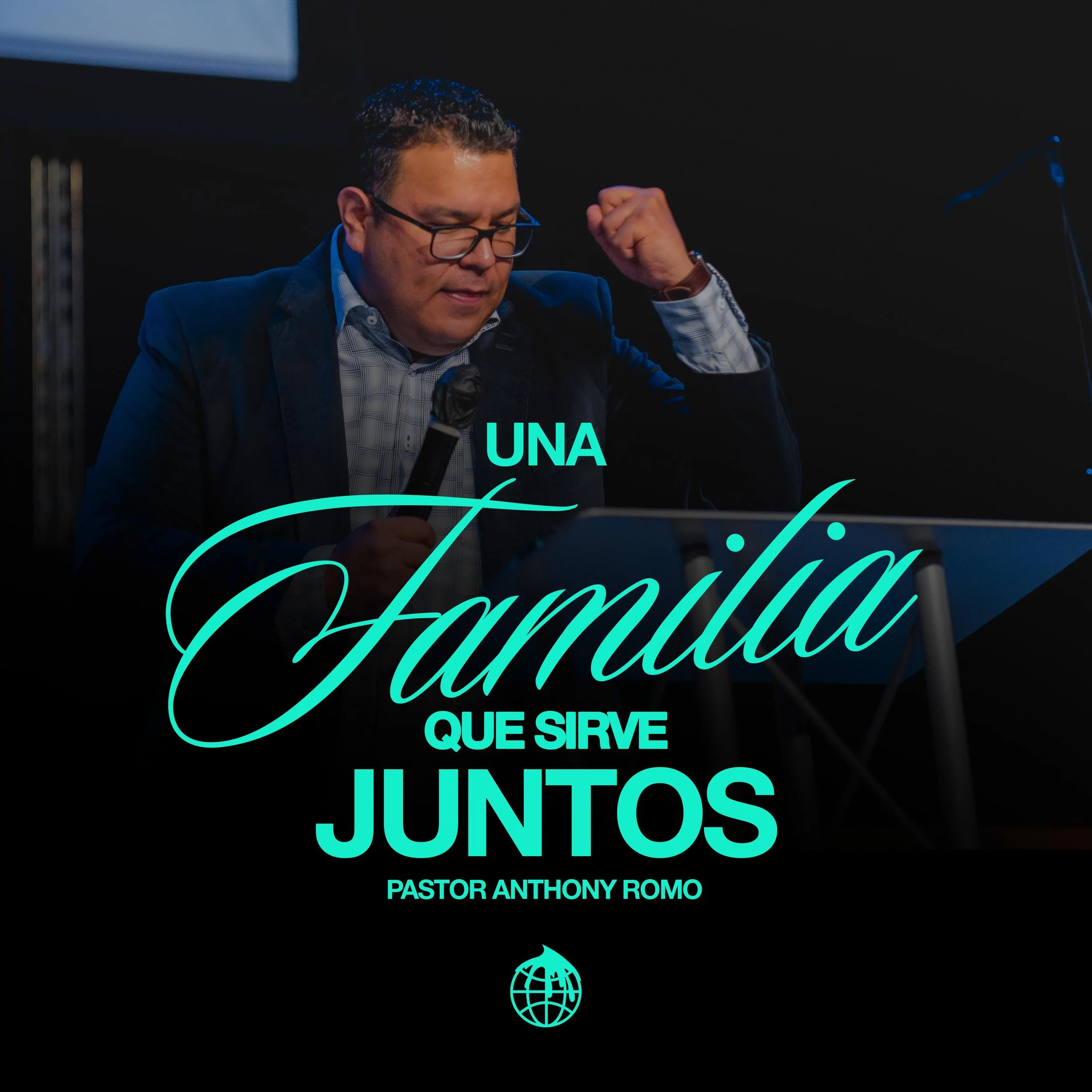 Una Familia Que Sirve Juntos