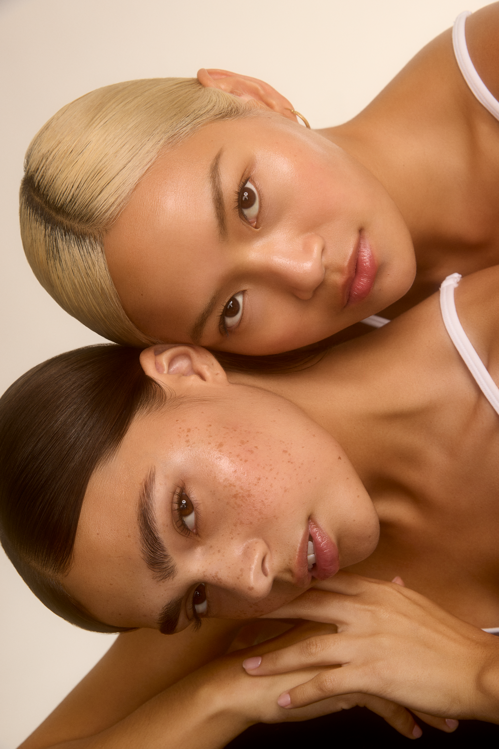 20241113_DOUBLES_LOOK_01_8365 1.png