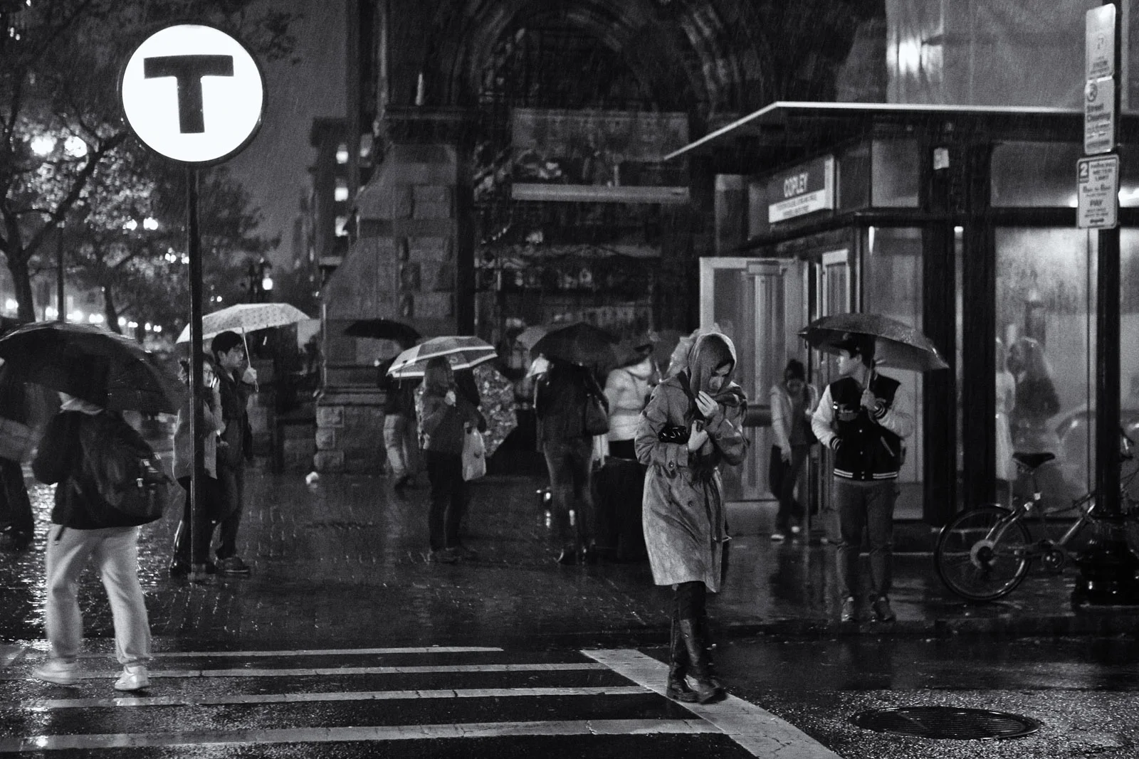 umbrellas-at-night-10.jpg