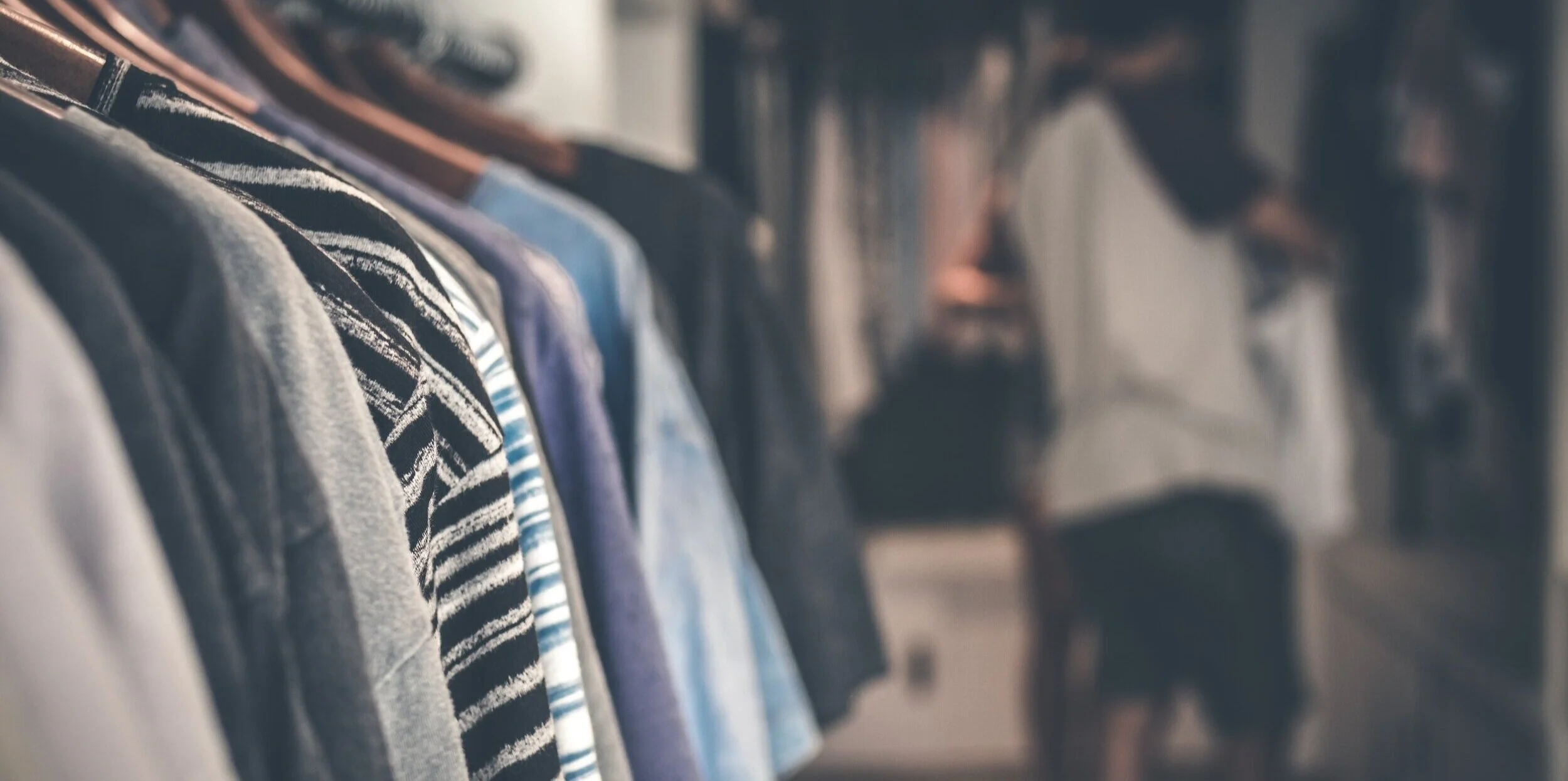apparel-attire-blur-994517.jpg