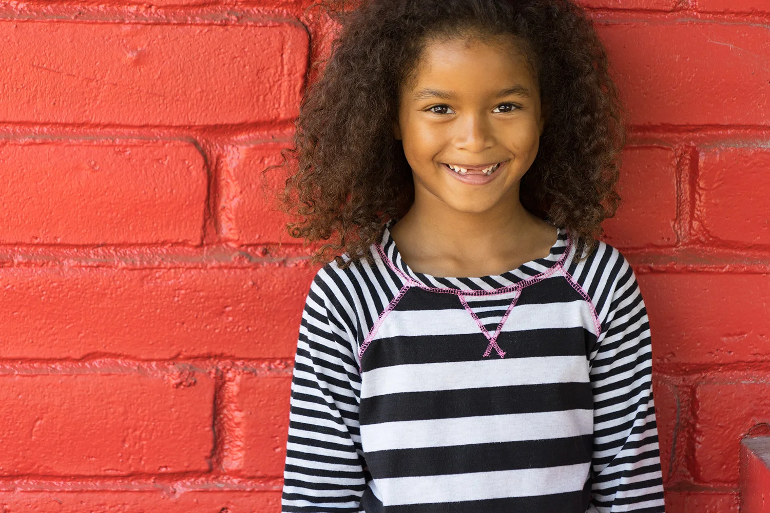 smiling six year old girl-Alameda lifestyle photographer