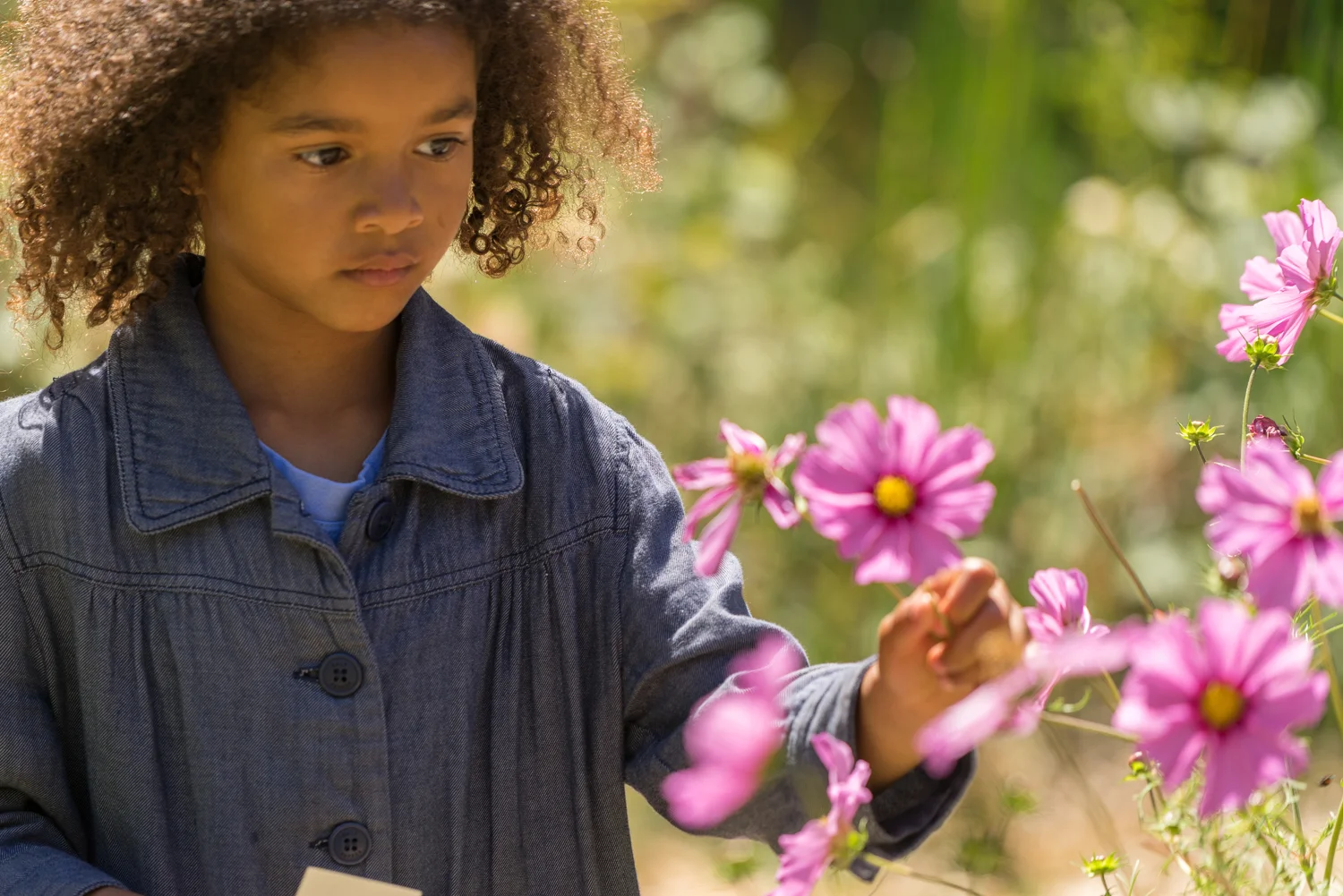 girl with flowers-SF East Bay outdoor photographer