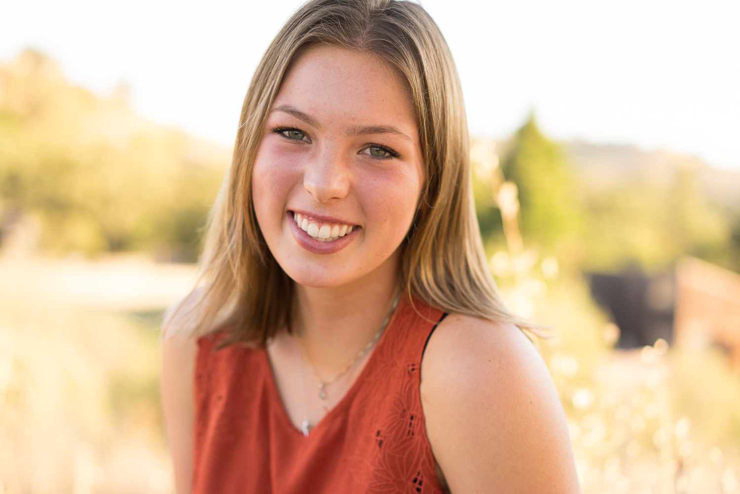 teen girl smiling-High school portrait photographer