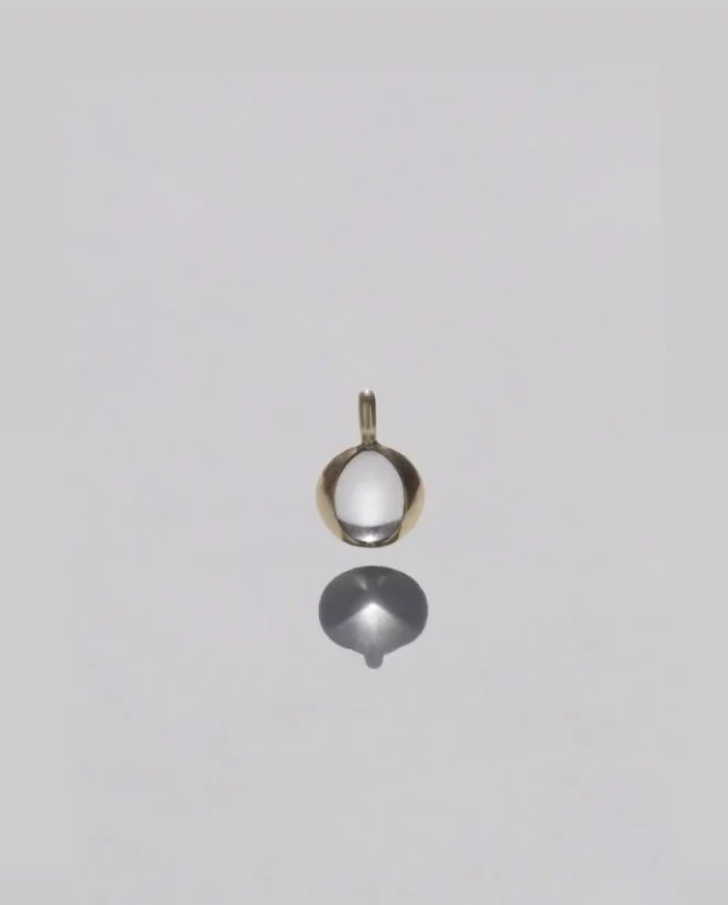 A sale for chakras + flowers 🌷Available through Tuesday, April 22nd 🌻

Shop charm rings for 113 chakras. Customize yours with gemstones to match your favorite flower 🌺

Enjoy 22% off the collection, including custom styles, and free domestic shipp