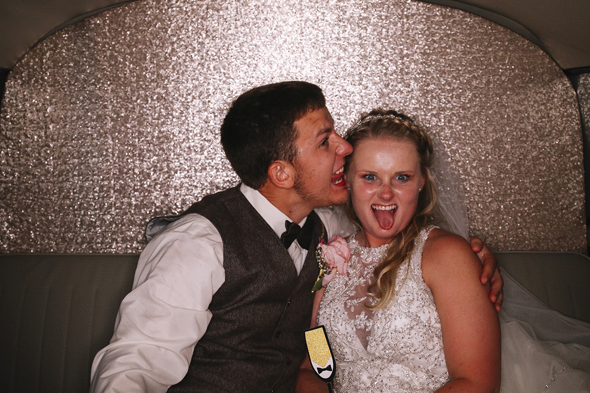 shutter bus photo booth northwest arkansas