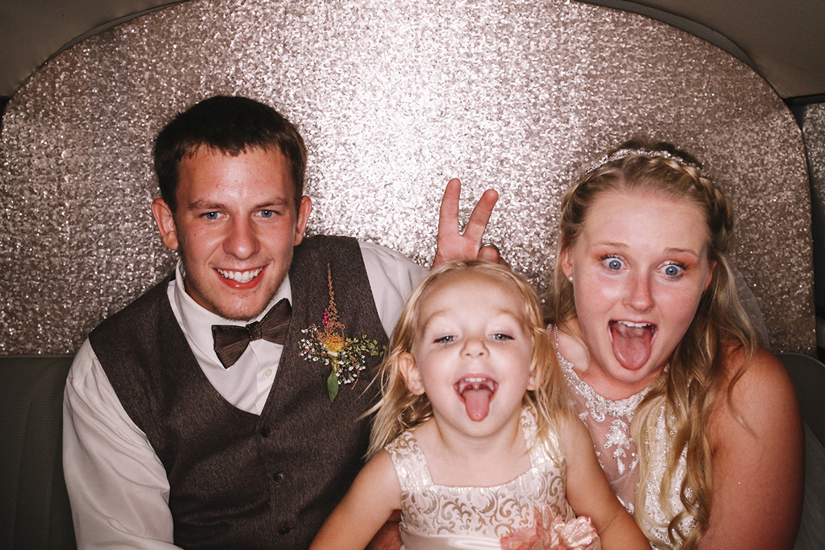 shutter bus photo booth northwest arkansas