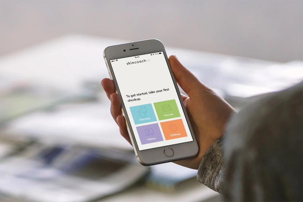 skincoach-in-hand.jpg