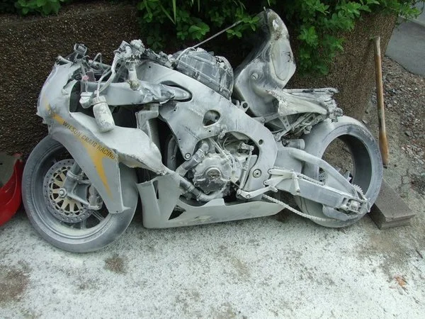 guy-martin-crashes-w-1_600x0w.jpg