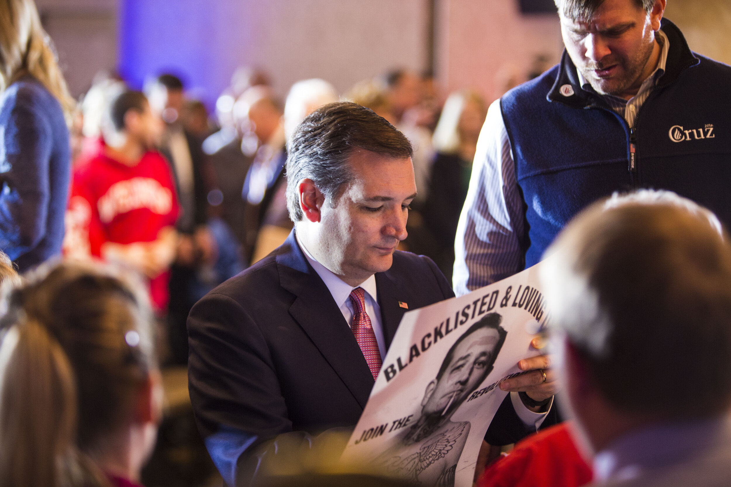  Ted Cruz meets with supporters and gives autographs after a "Women for Cruz" event. 