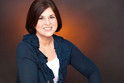 LinkedIn Profiles with Lora Poepping - The Career Cue