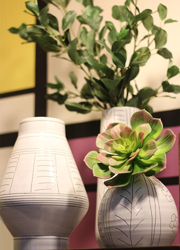 visualmerchandising-LAMART-modrian-midcenturymodern-home-market02.jpg