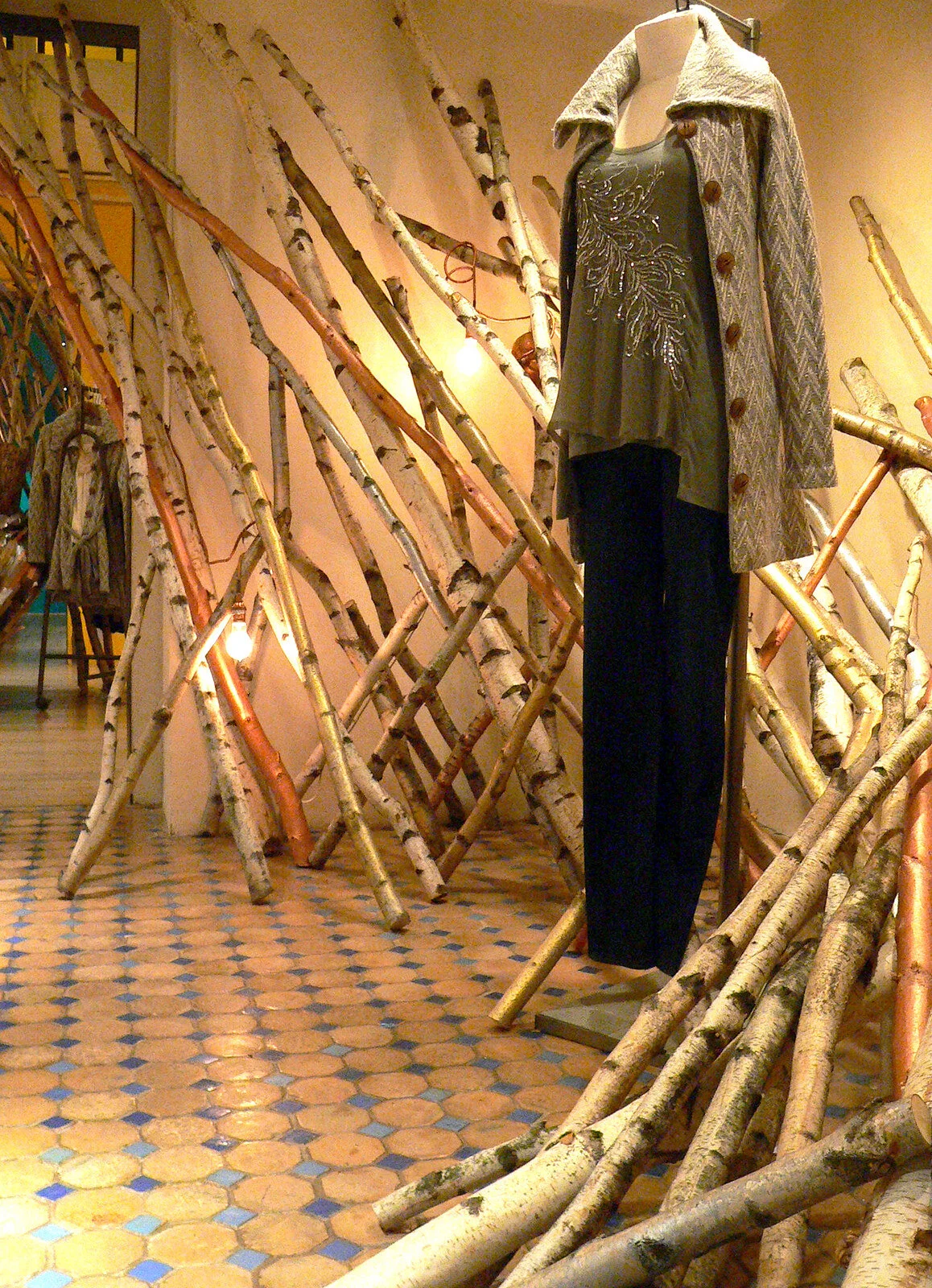 Anthropologie-nyc-birch-forest-installation.jpg