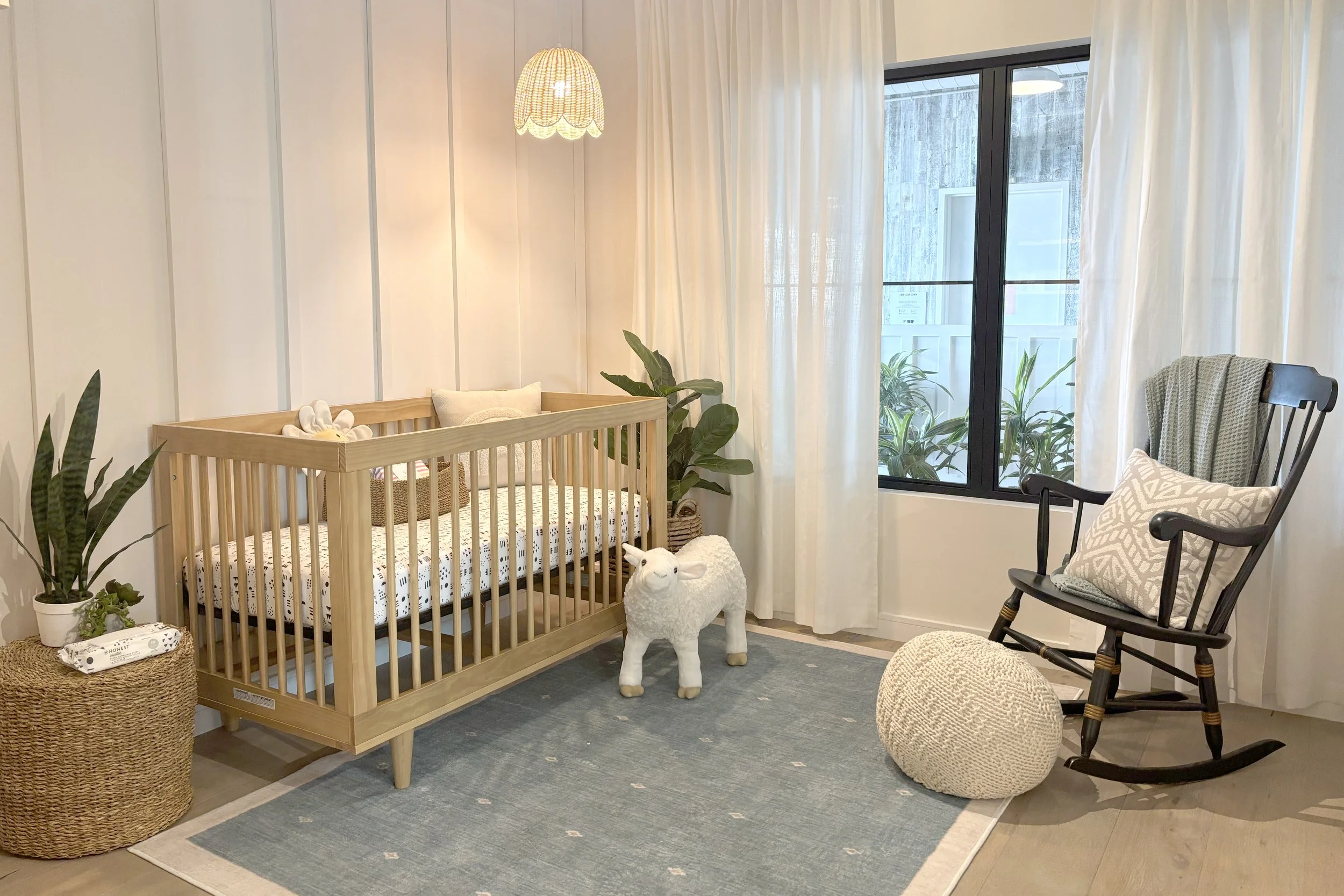 HonestCo_Showroom_Visual_Merchandising_Styling_Nursery_01.jpg
