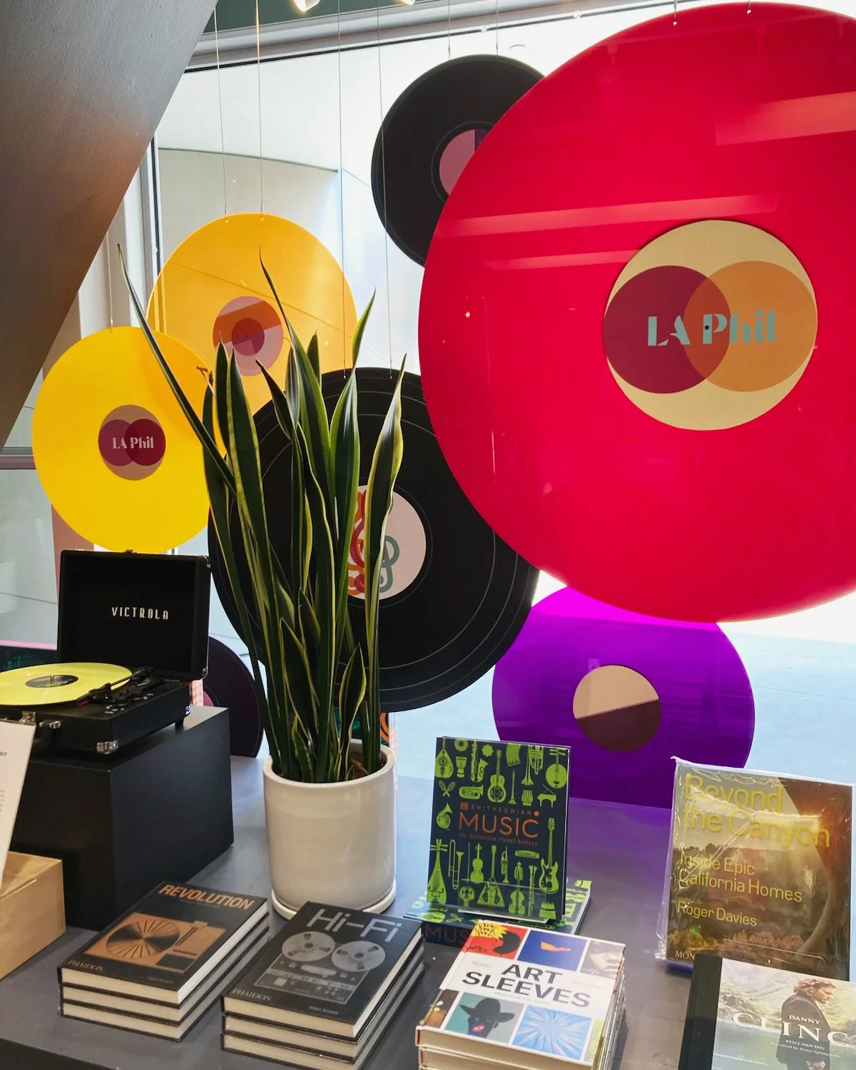 LA_PHIL_STORE_WINDOW_DISPLAY_AND_VISUAL_MERCHANDISING.jpg