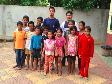 Derek Chiang and his students at the Ratting School, summer 2016.