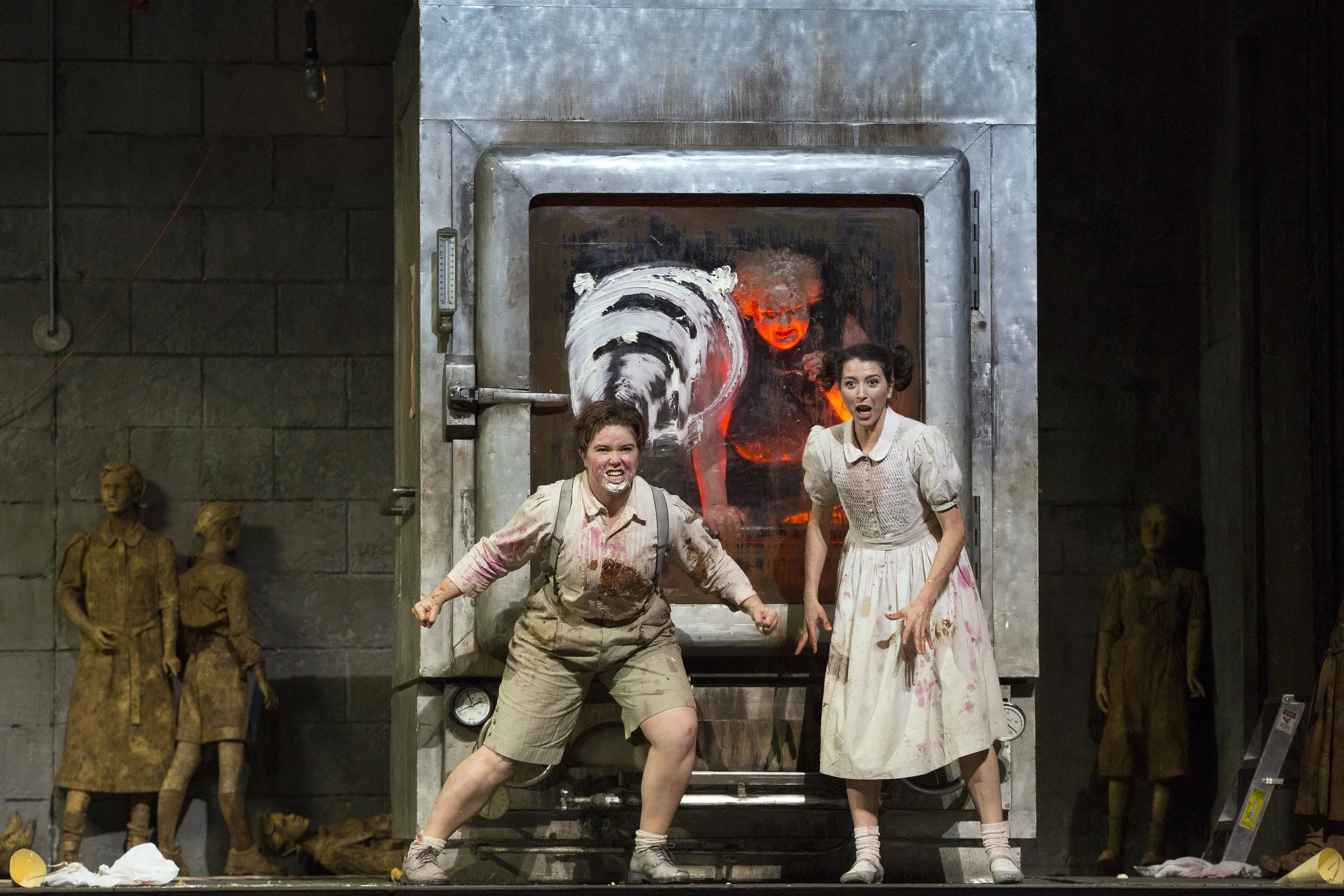 Lisette Oropesa and Tara Erraught in Hansel and Gretel . Photo: Marty Sohl / Metropolitan Opera