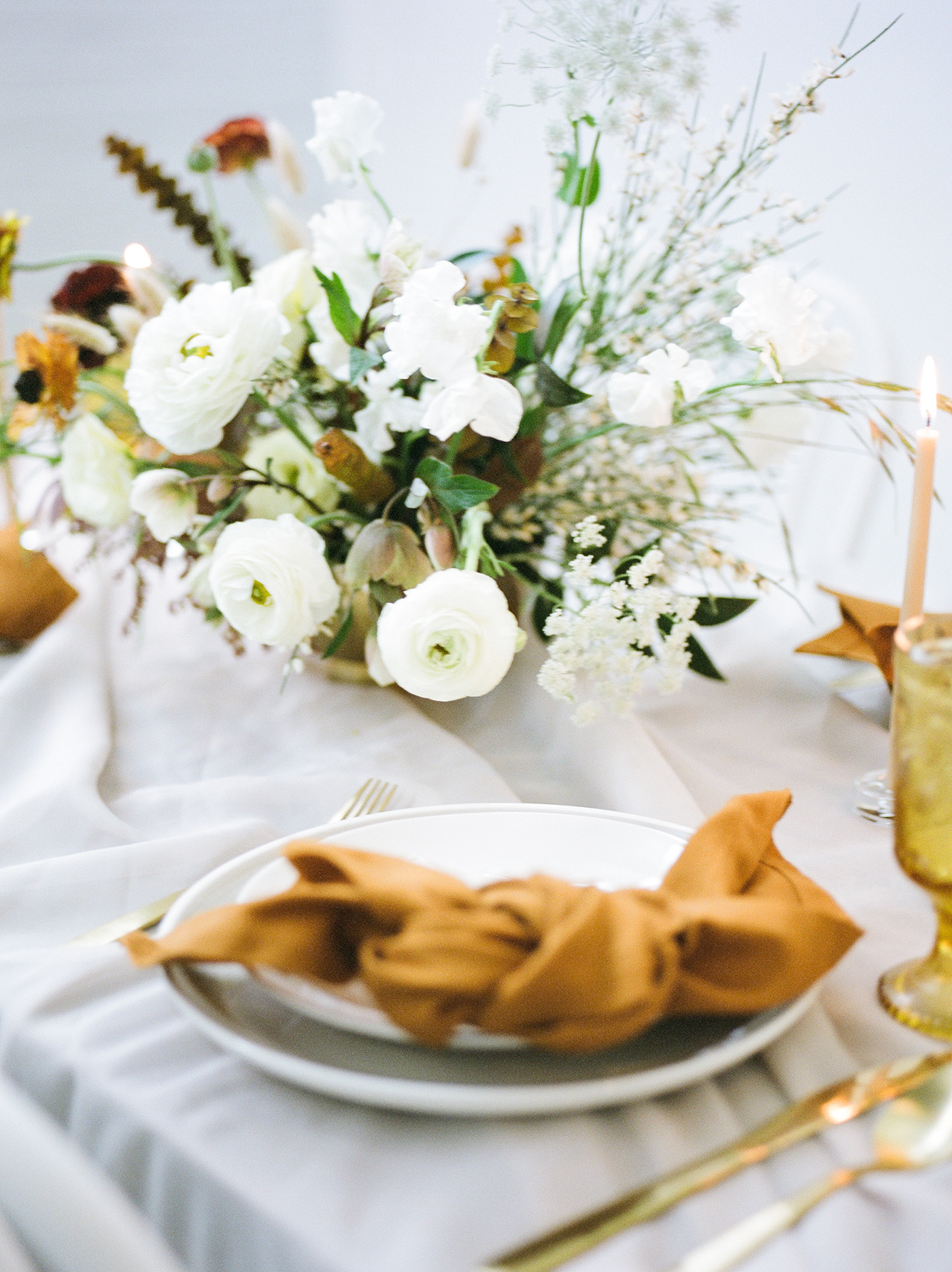 Wedding Floral Design Dallas - Olive Grove Design - Mimimalist Fall Wedding - 00154.jpg