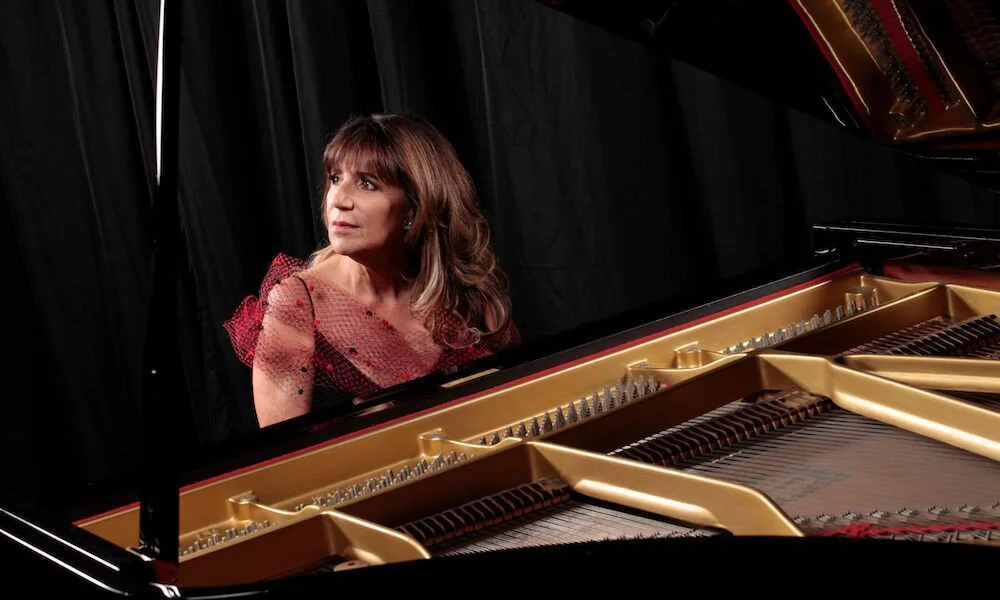 Indie Spoonful reviews "Liquid Moon"