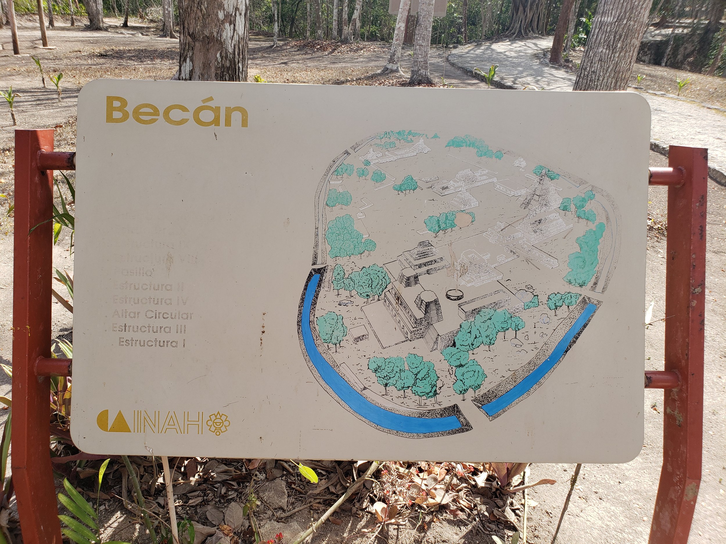 Becon ruins near Calakmul