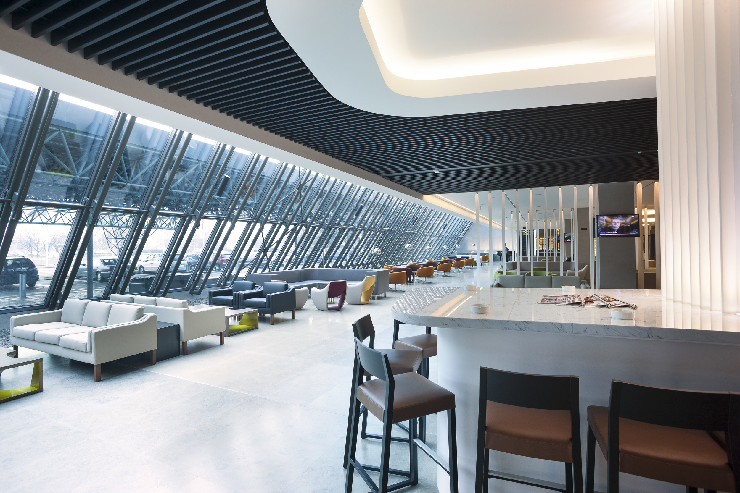 Lobby Bar and Seating Areas. Photo: unknown.