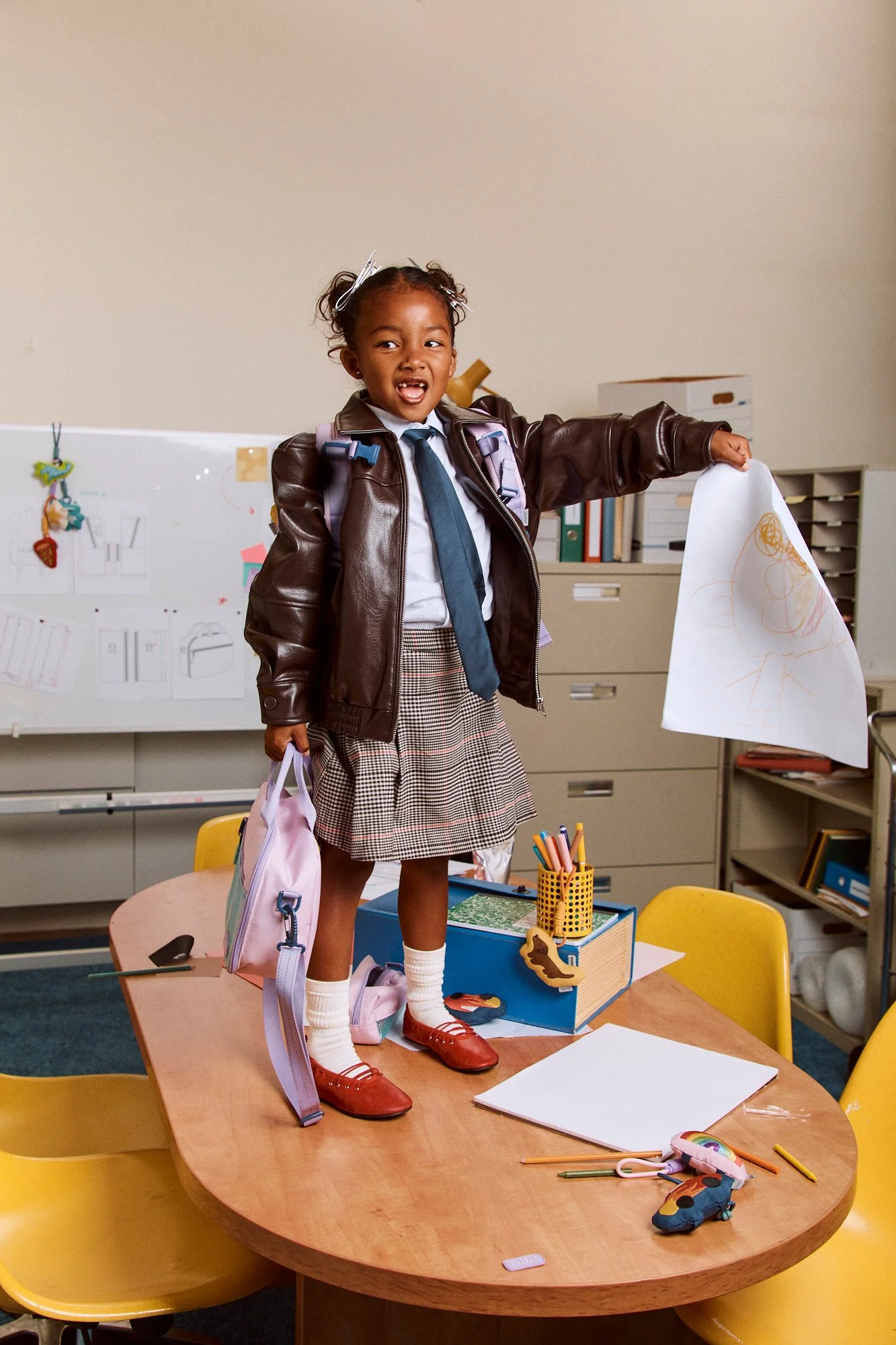 BENJO_CALPAK_KIDS_HQ_01_CONFRENCE_ROOM_0162.jpg