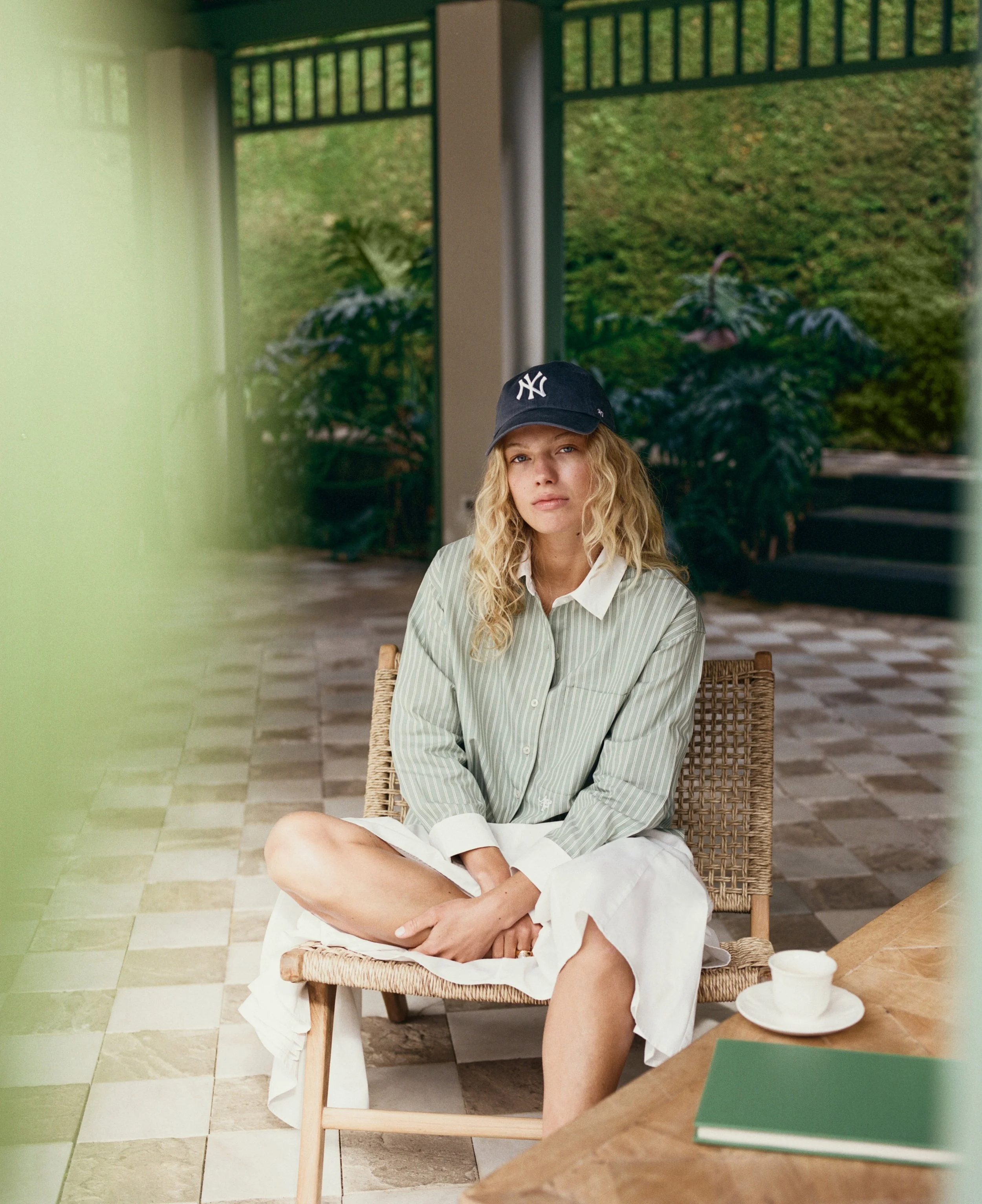 ANF_SUMMER_2_2026_CAMPAIGN_EMEA_SUMMER_OCCASION_OUTFITTING_WOMENS_D3_LOOK1_000009050004 48.jpg