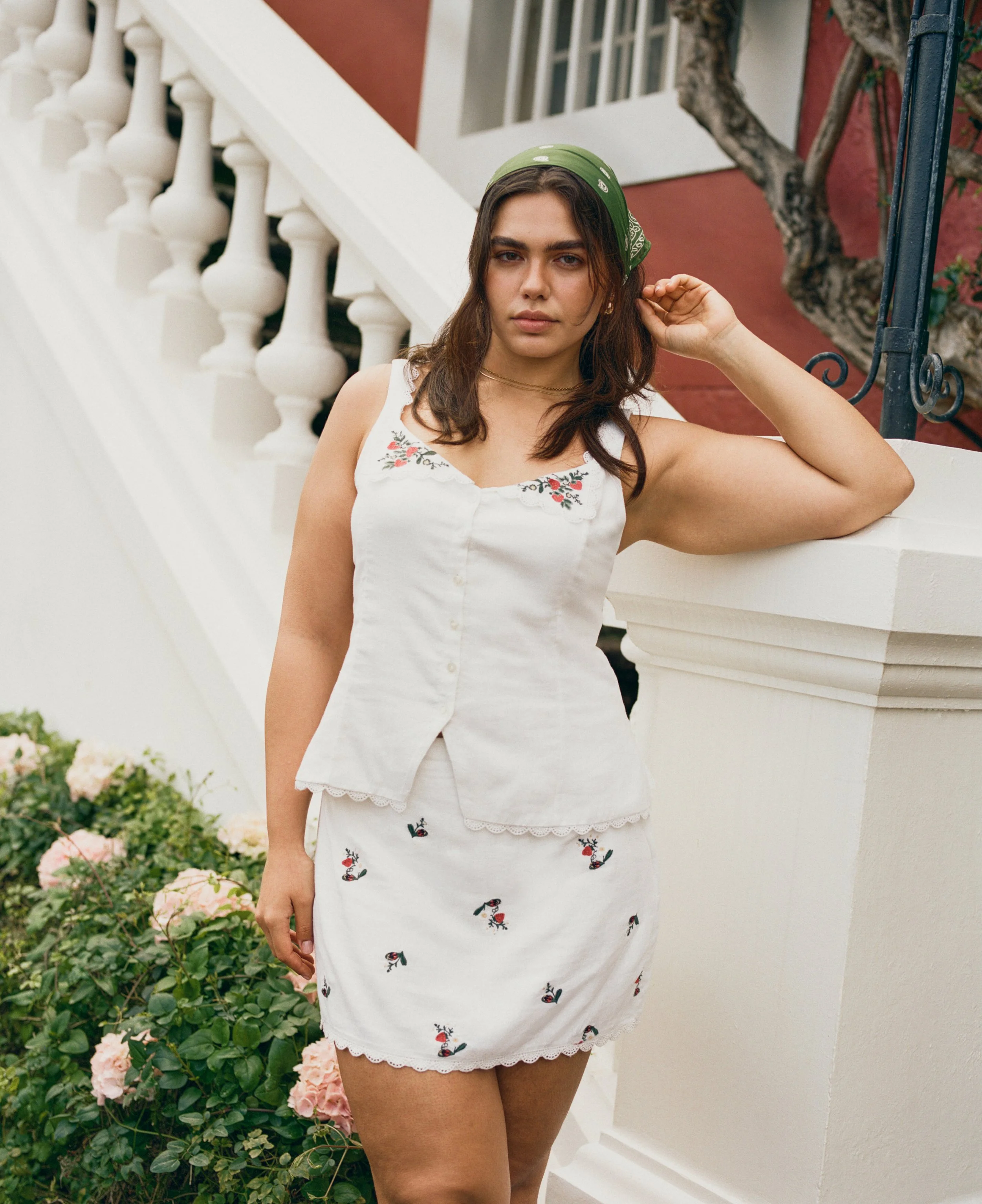 ANF_SUMMER_2_2026_CAMPAIGN_EMEA_SUMMER_OCCASION_OUTFITTING_WOMENS_D3_LOOK4_000009080008 72.jpg