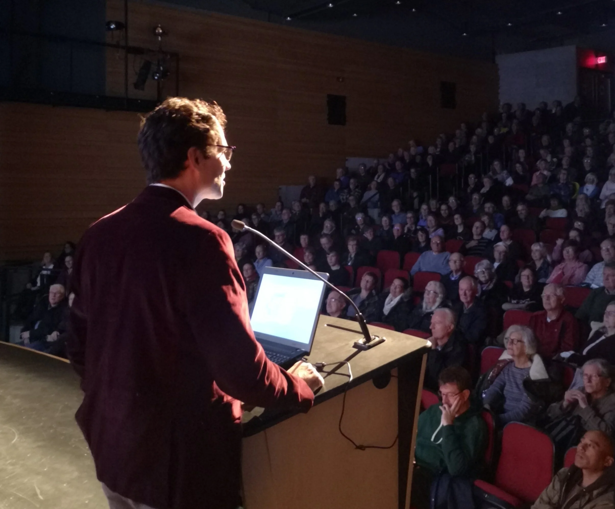 Ben and Audience at Wolfe Performance Hall 2020.jpg