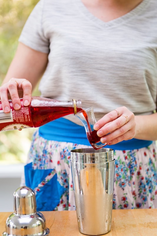 Cocktails-in-Flight-Mixing-up-a-drink.jpg