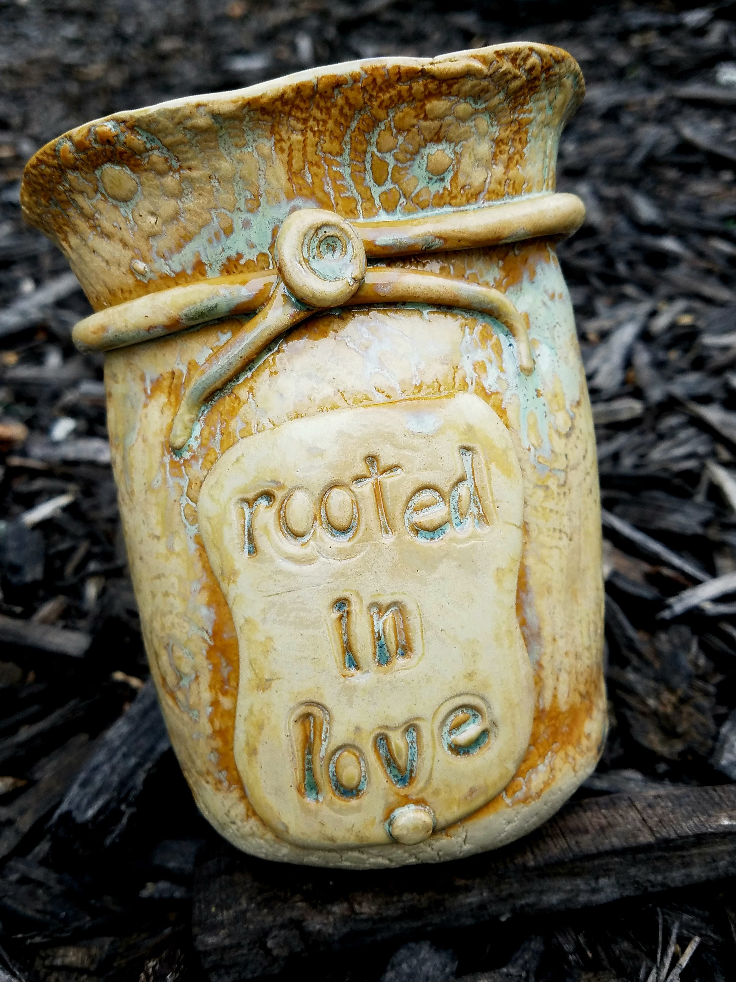 BUD VASE OR UTENSIL CADDY