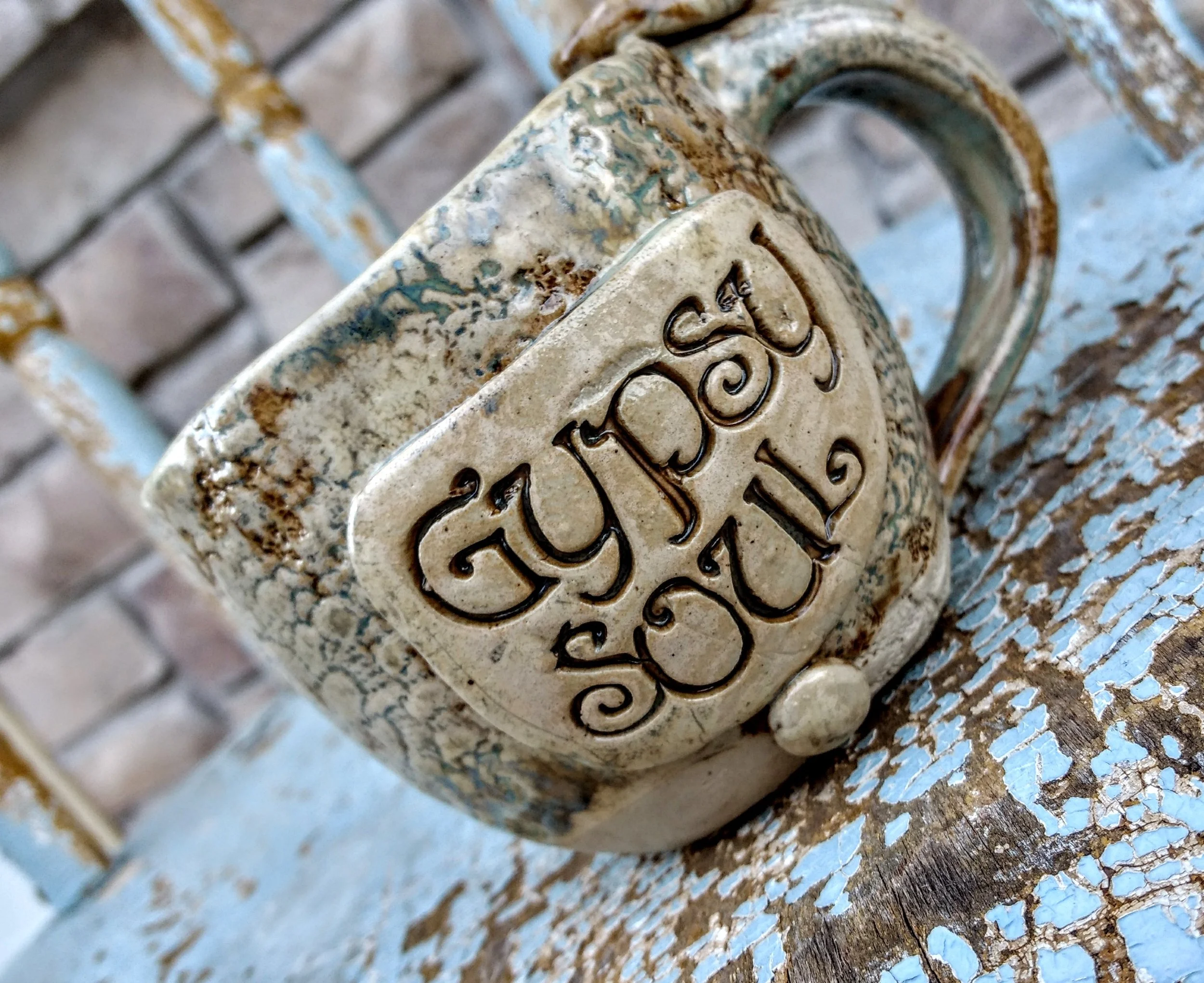 A WIDE VARIETY OF MUGS TO CHOOSE FROM