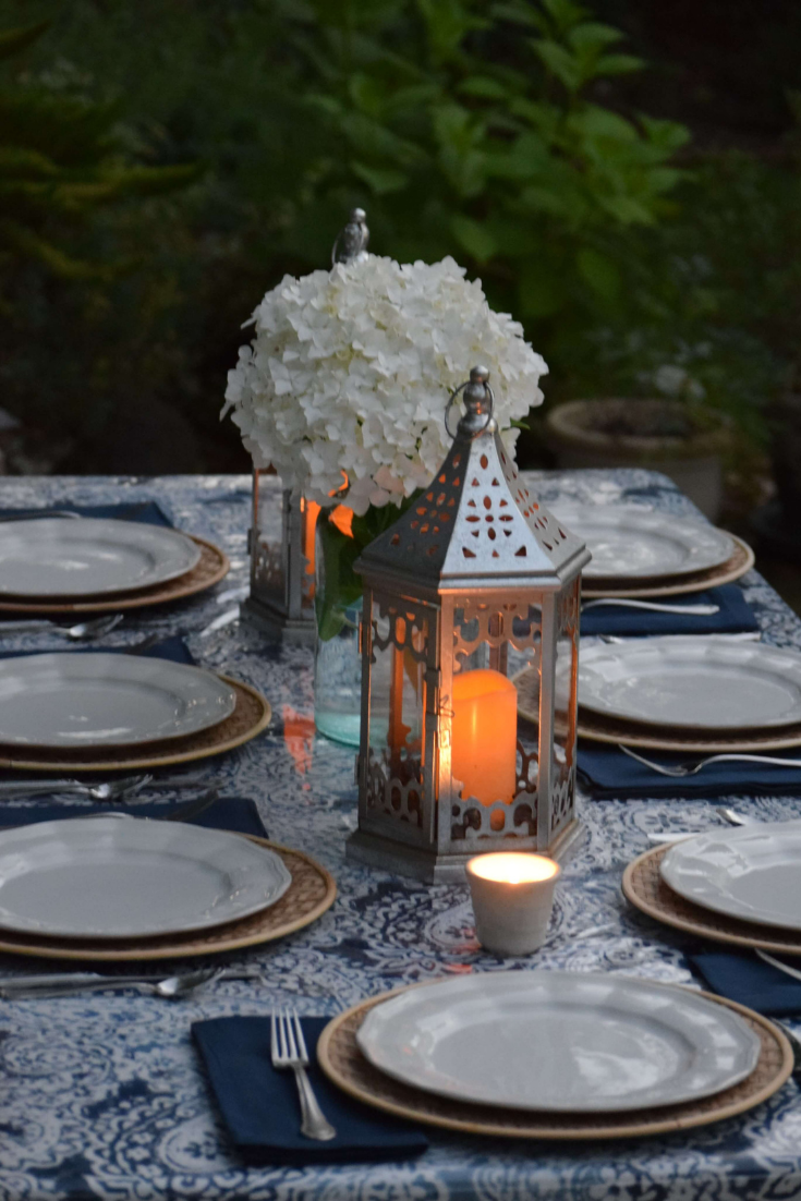 outdoortablesetting.png