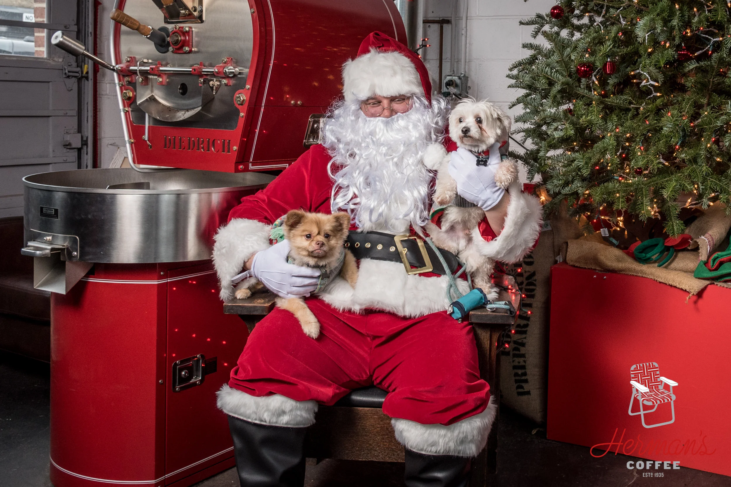 HermansCafe_Santa2018-20.jpg