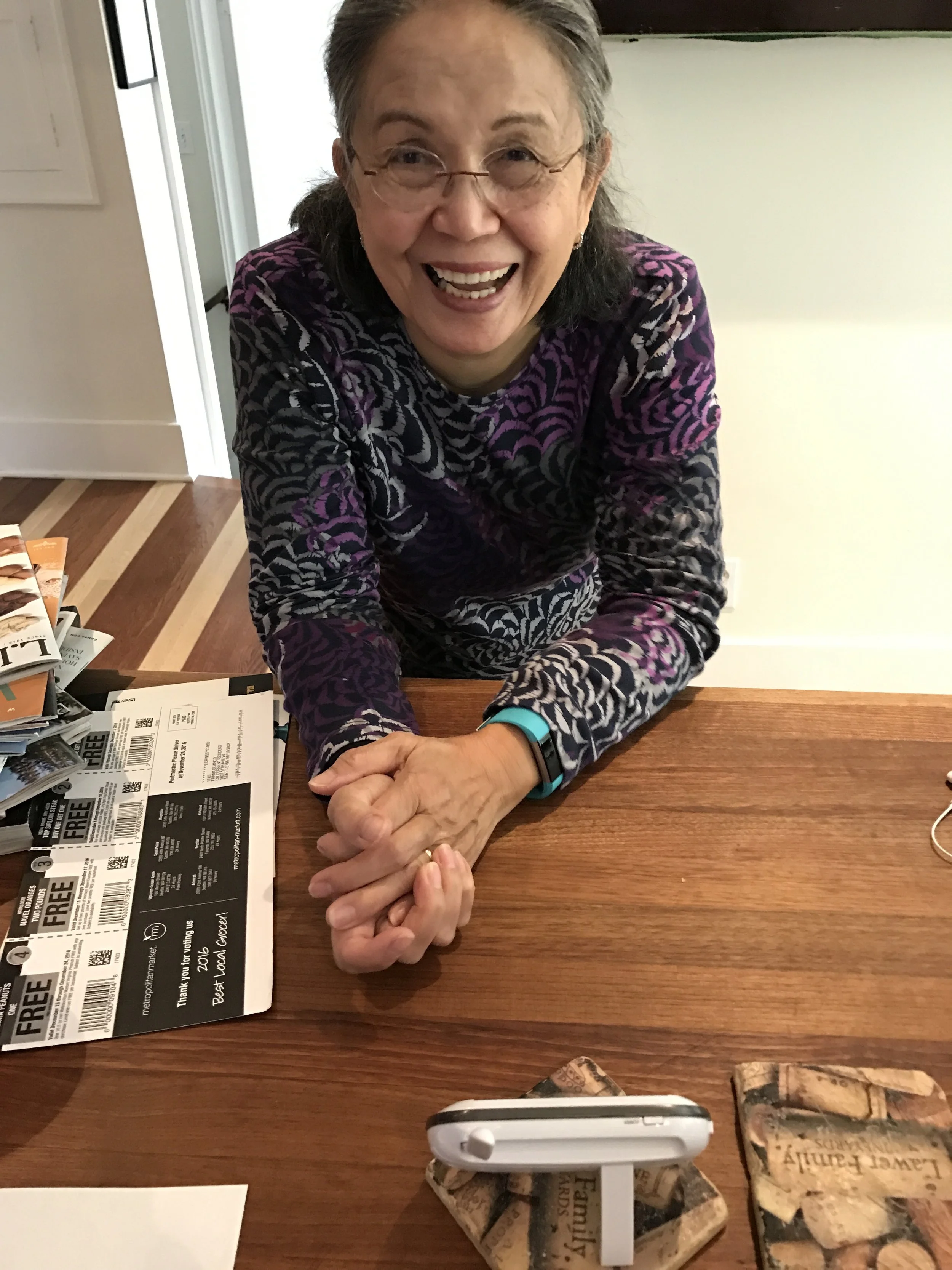 Lola and the monitor