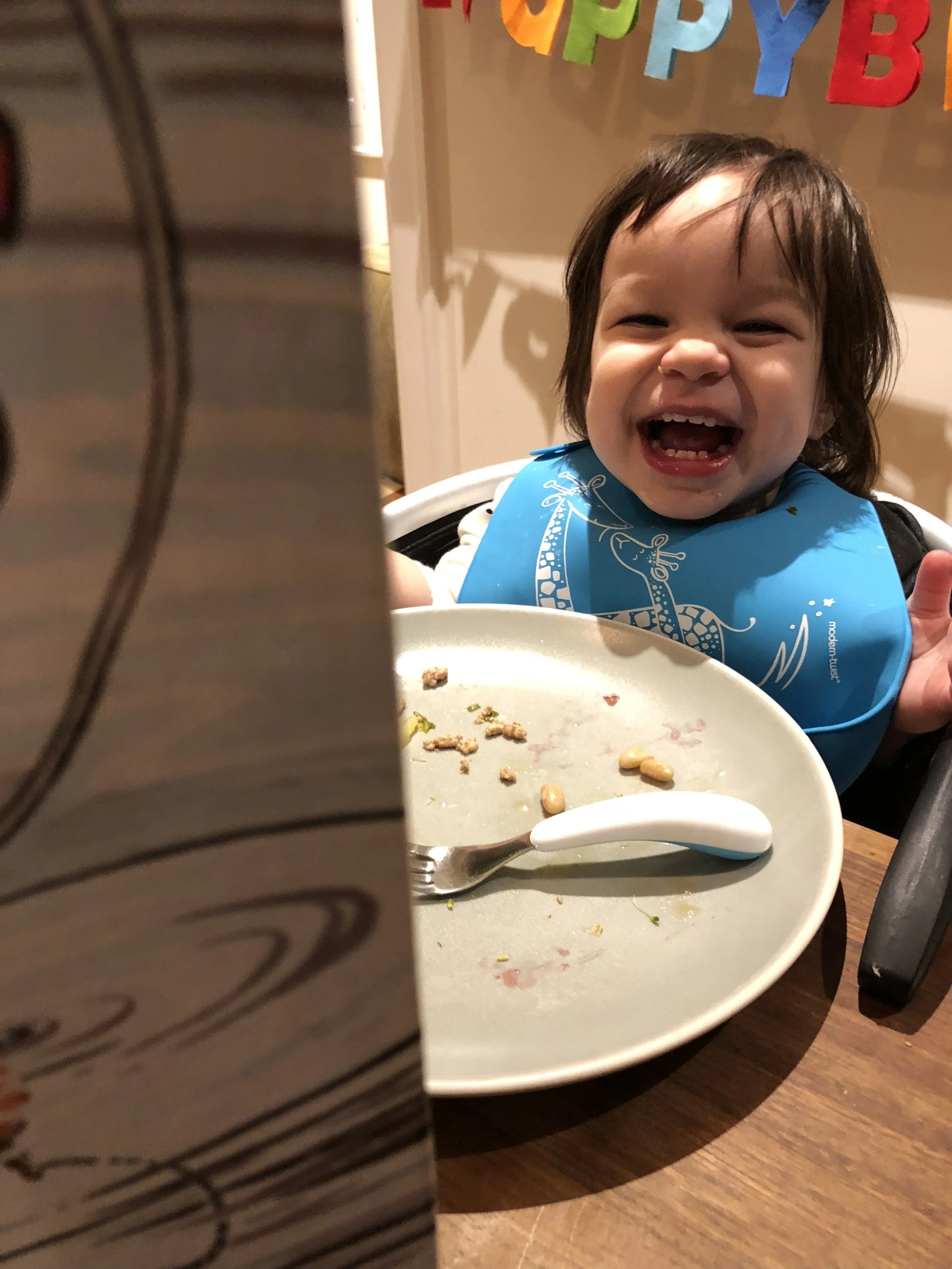 Eats and reads